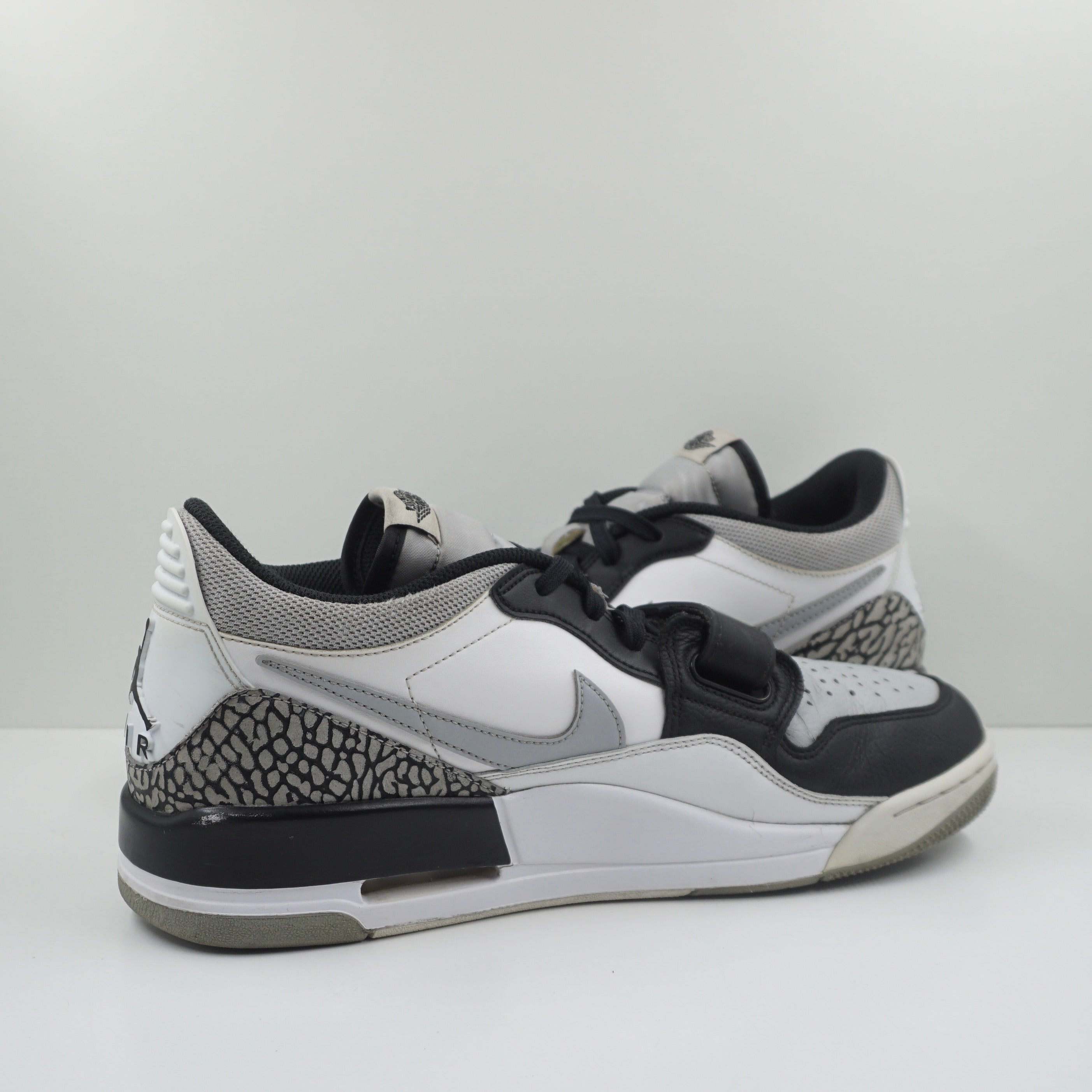 Jordan Legacy 312 Low Light Smoke Grey