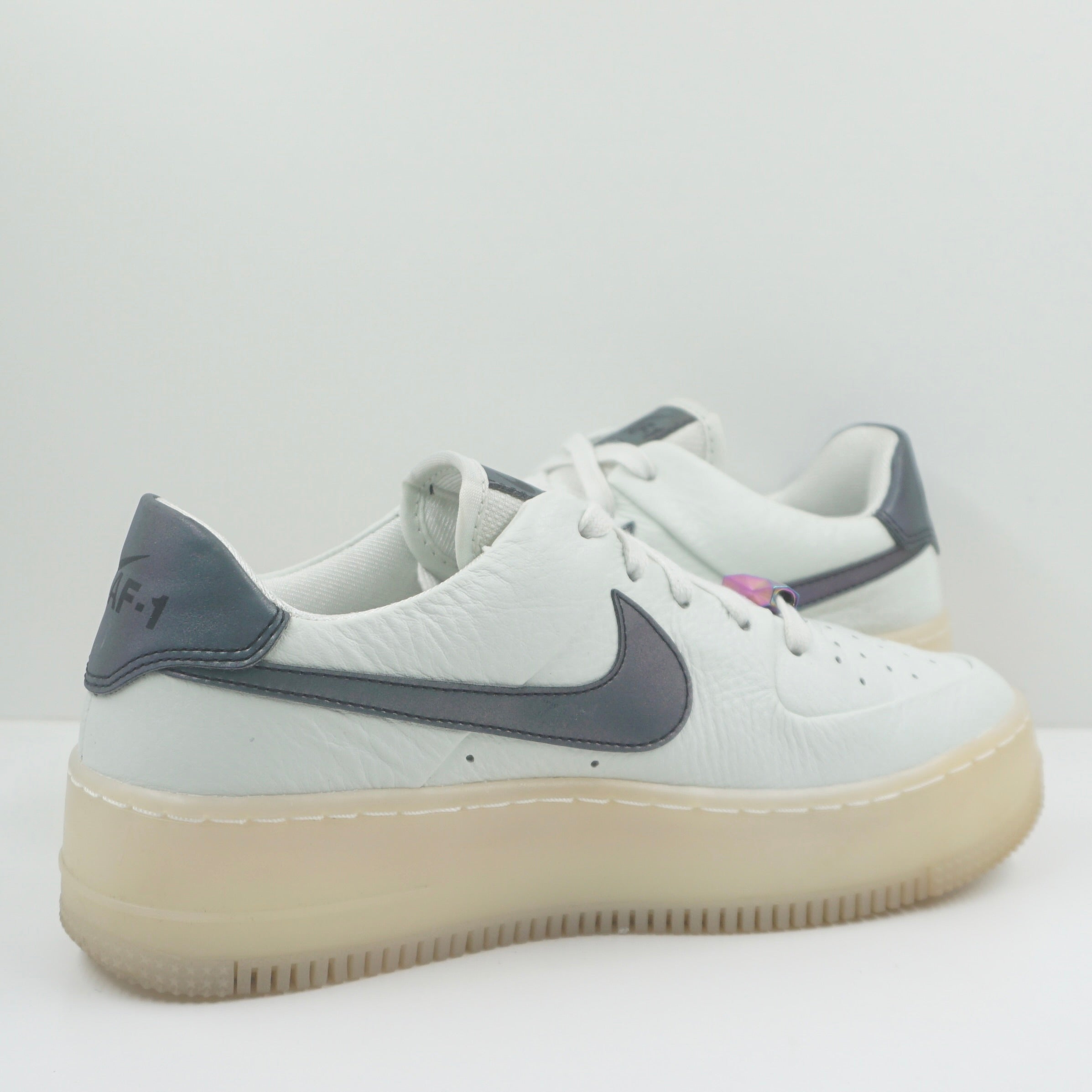 Nike Air Force 1 Sage Low LX Spruce Aura (W)