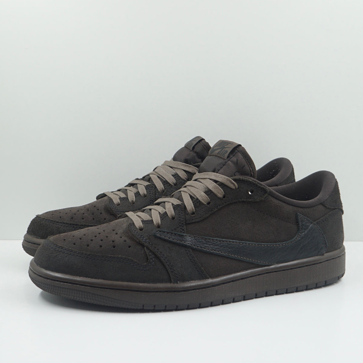Jordan 1 Retro Low OG SP Travis Scott Velvet Brown