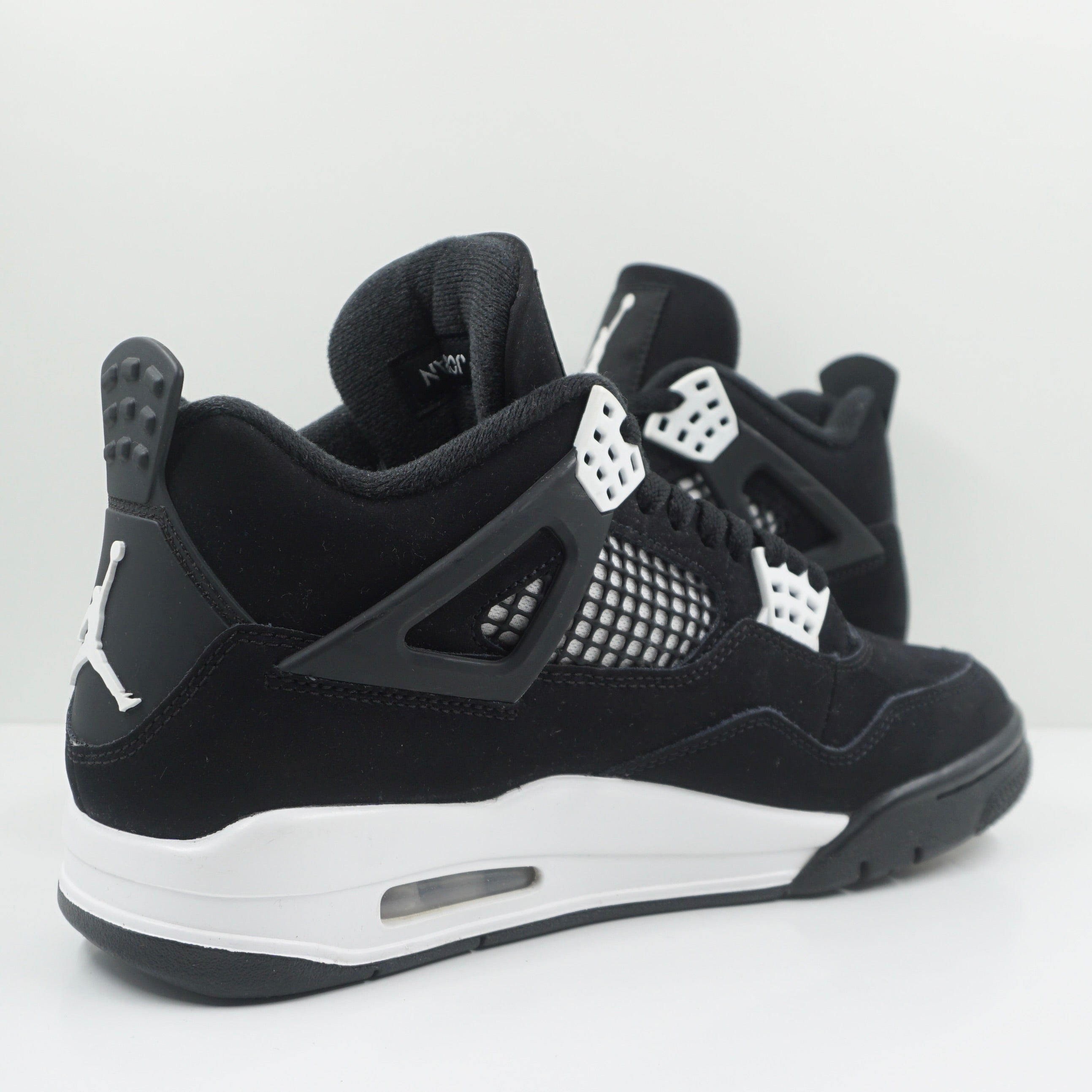 Jordan 4 Retro White Thunder