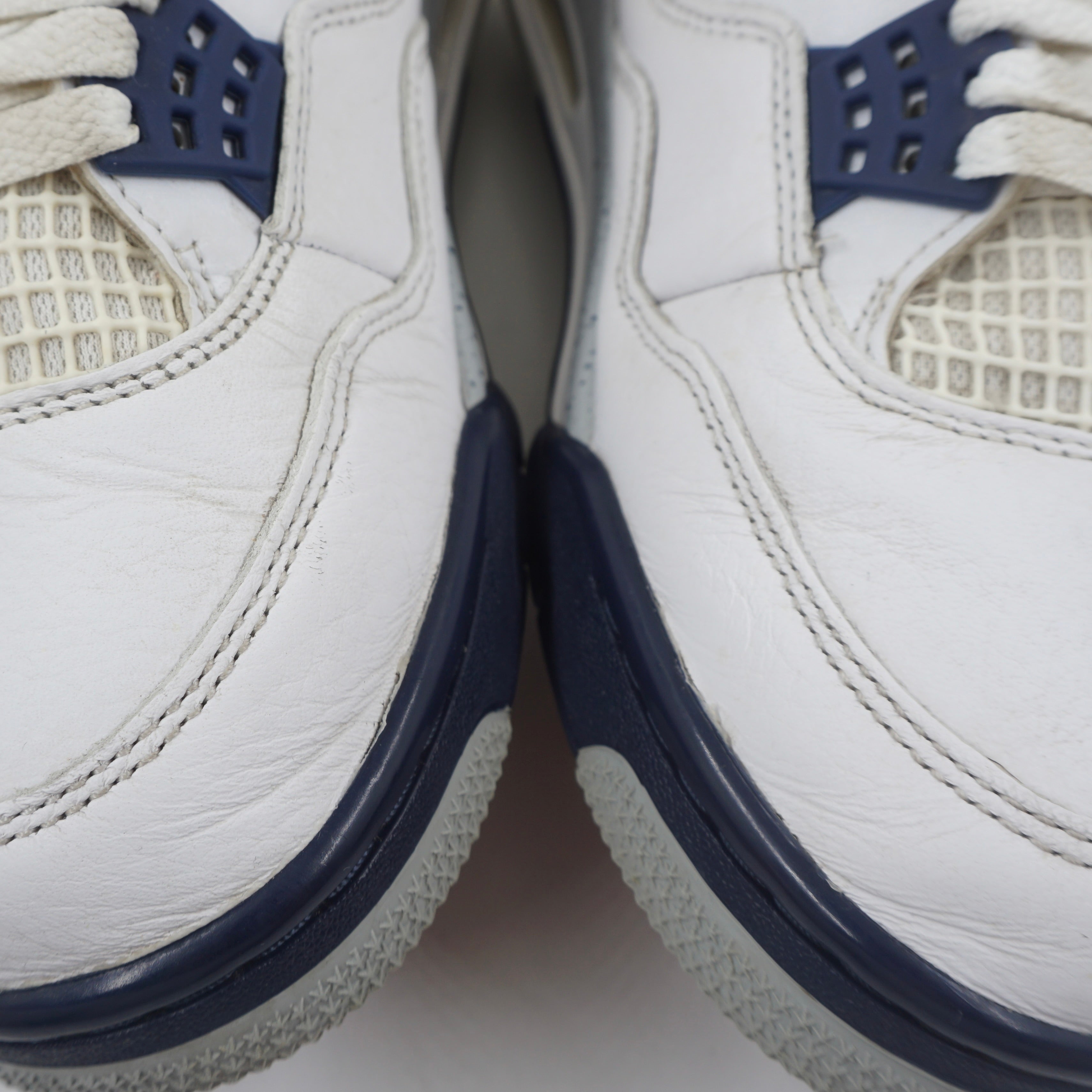 Jordan 4 Retro Midnight Navy