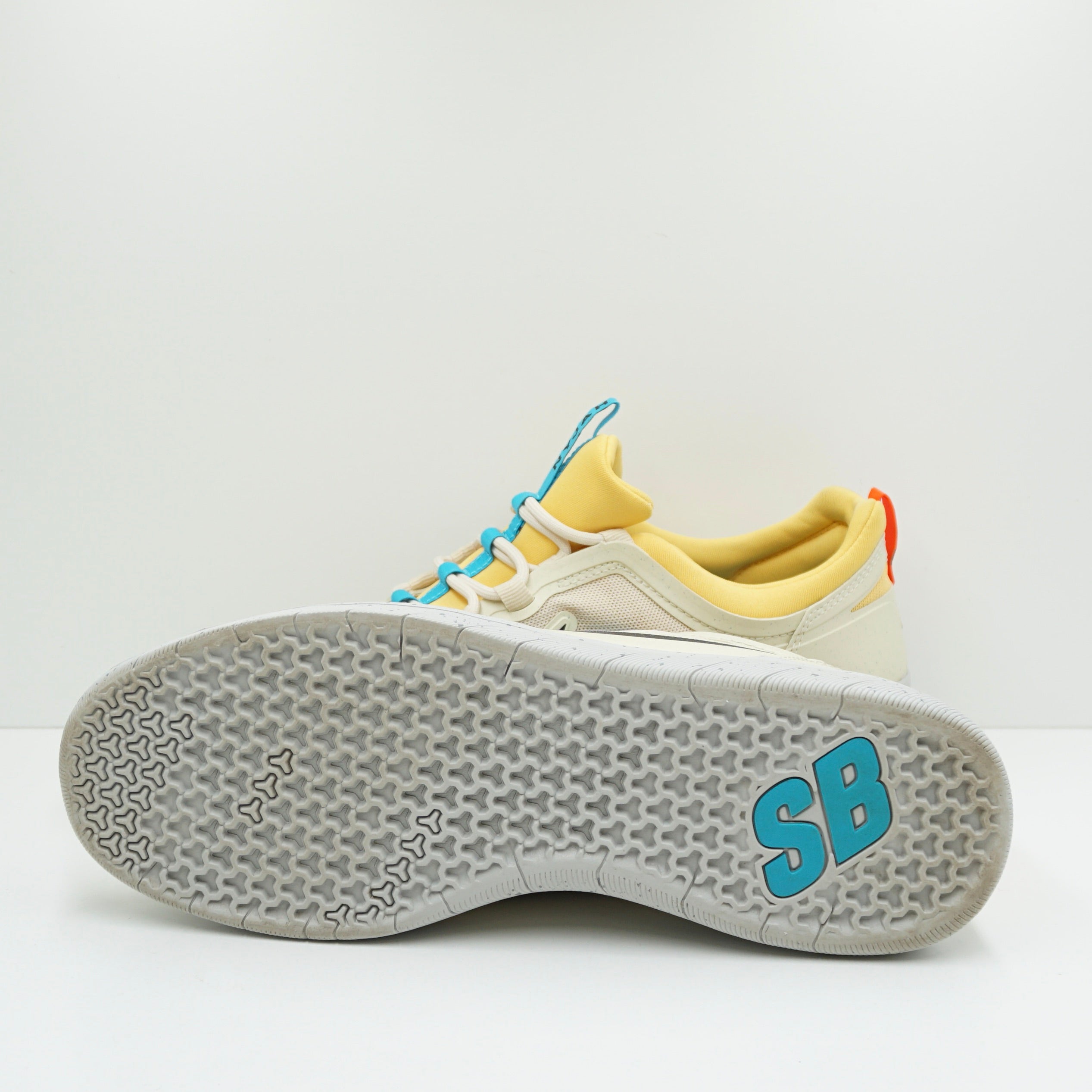 Nike SB Nyjah Free 2 Beach Topaz Gold