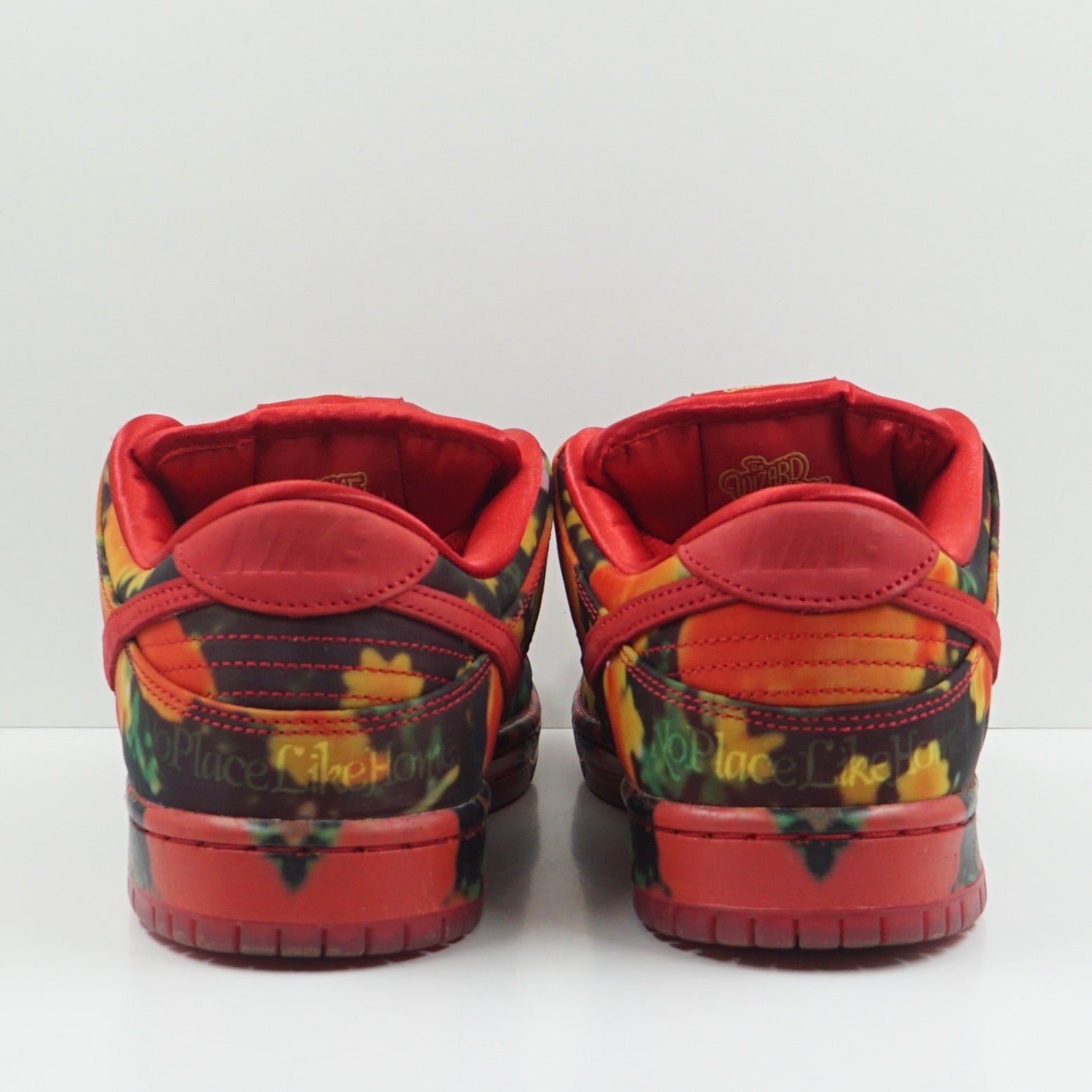 Nike SB Dunk Low The Wizard of Oz Poppy Field