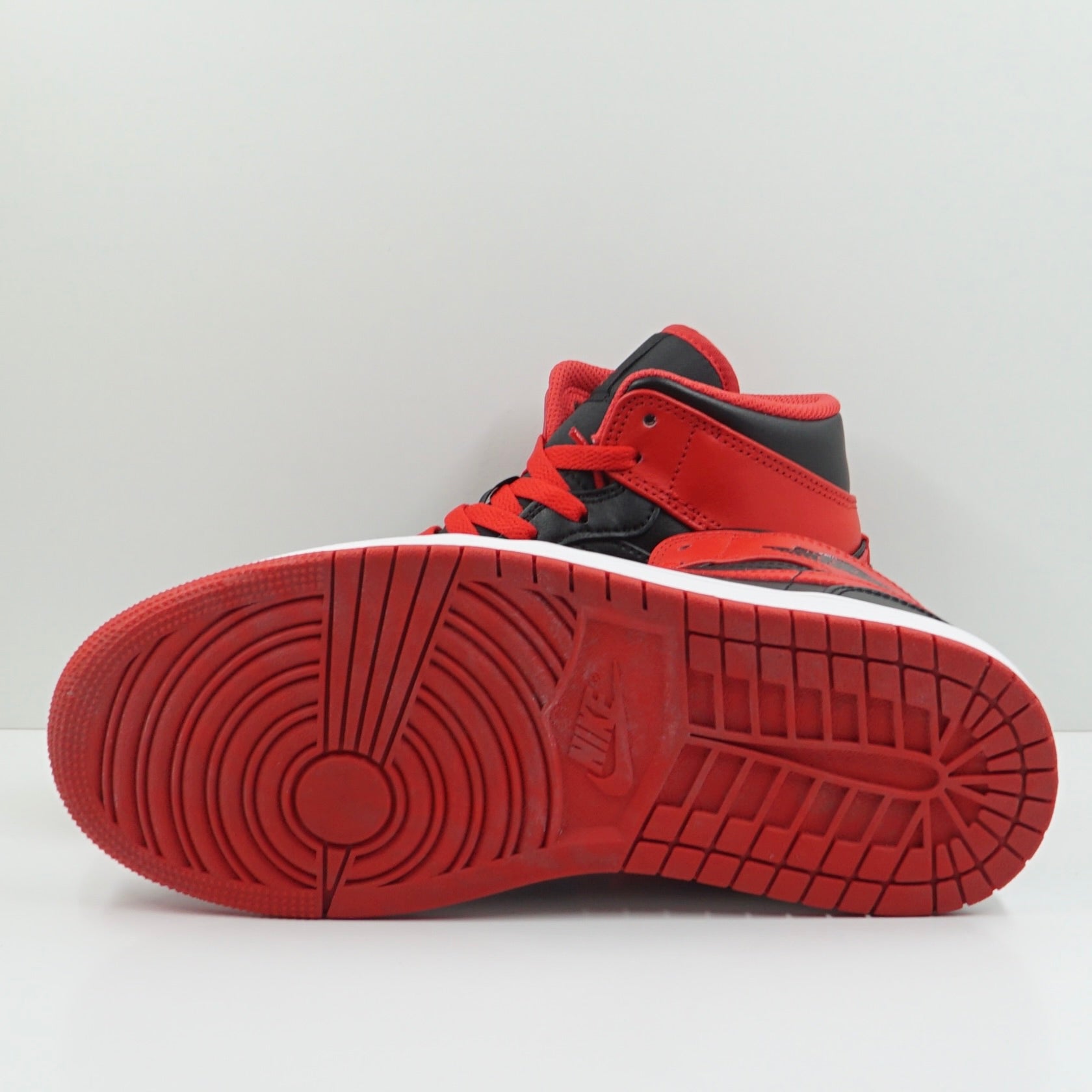 Jordan 1 Mid Alternate Bred (2022)