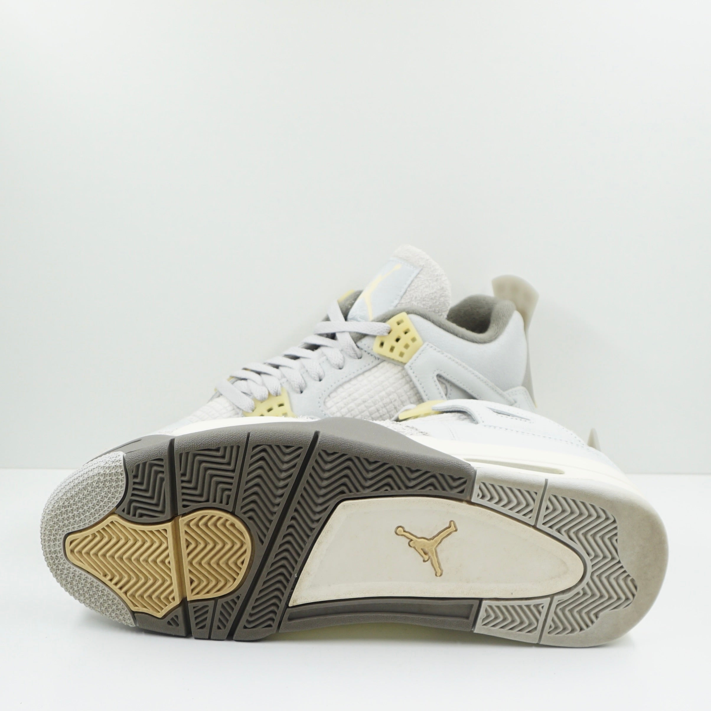 Jordan 4 Retro SE Craft Photon Dust