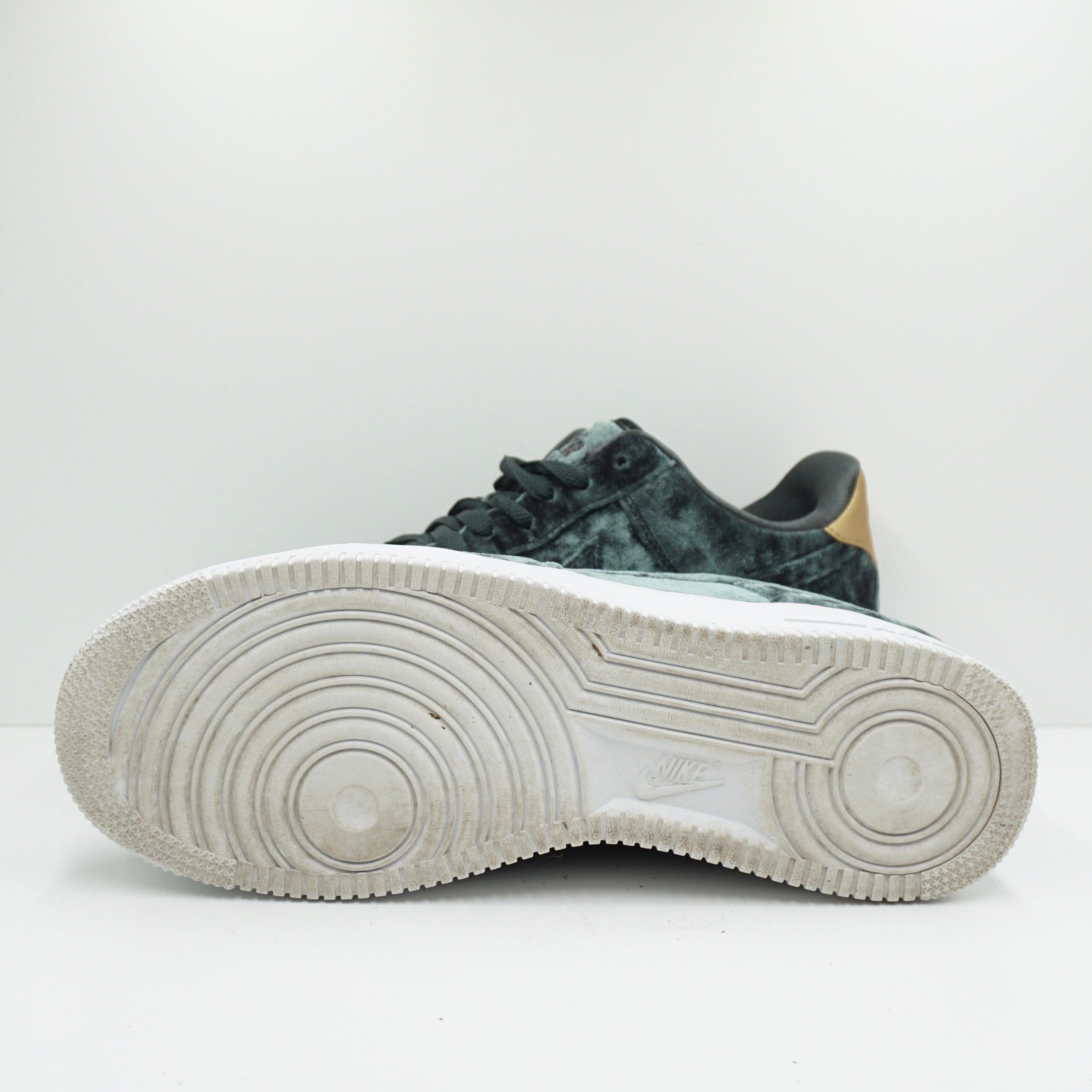 Nike Air Force 1 Low Outdoor Green Velvet (W)