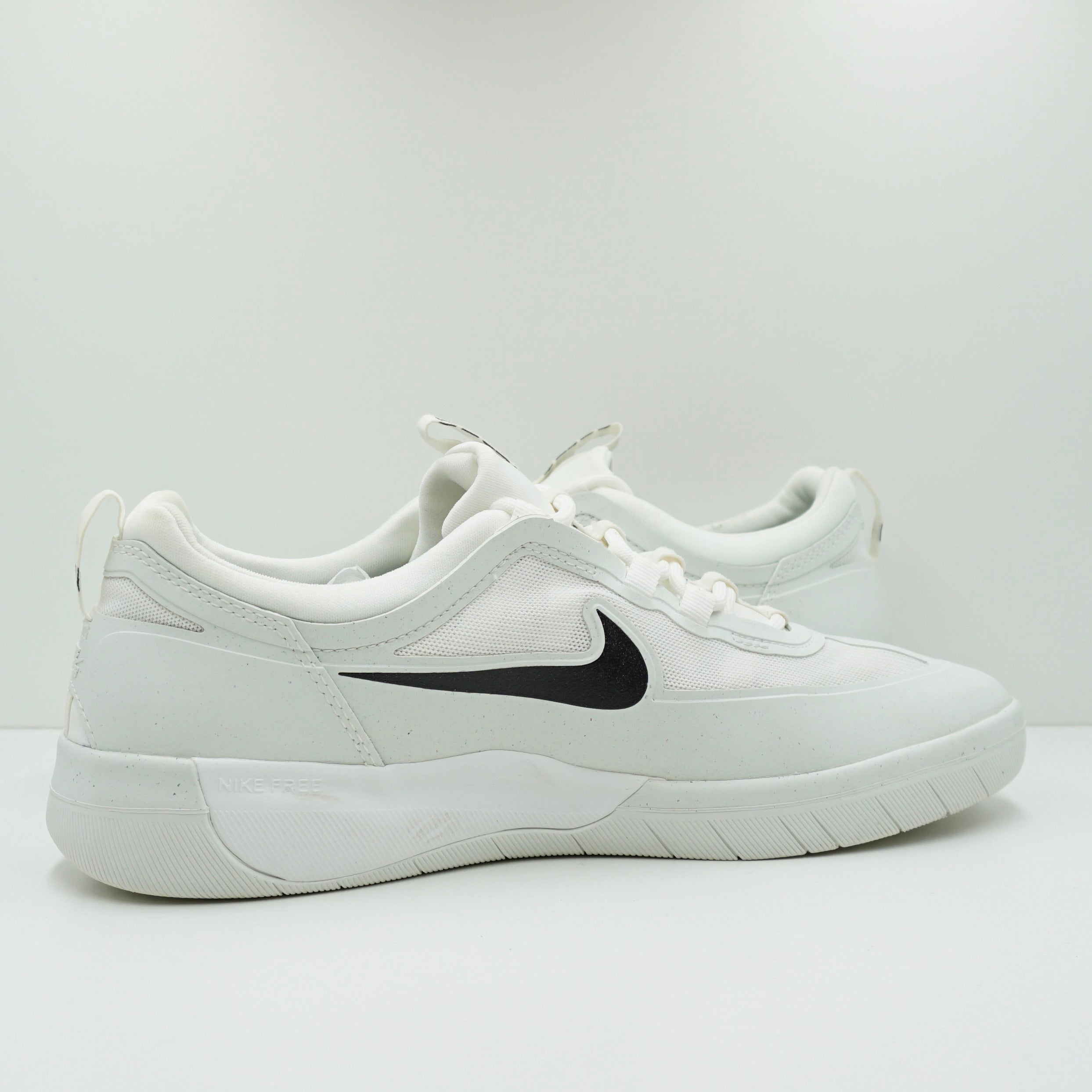 Nike SB Nyjah Free 2 Summit White Black