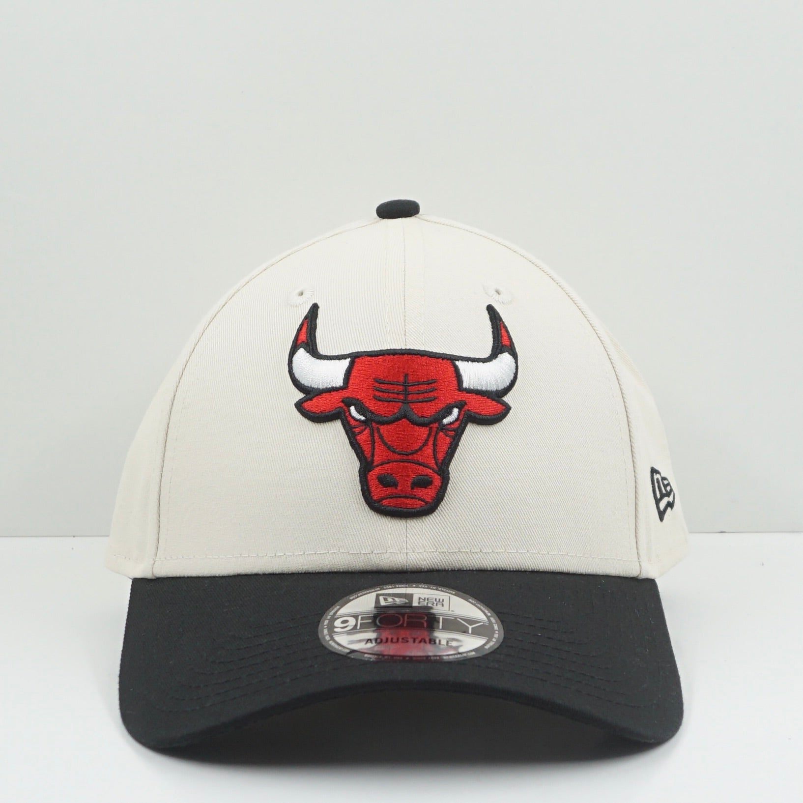 New Era Chicago Bulls Beige Black Adjustable Cap