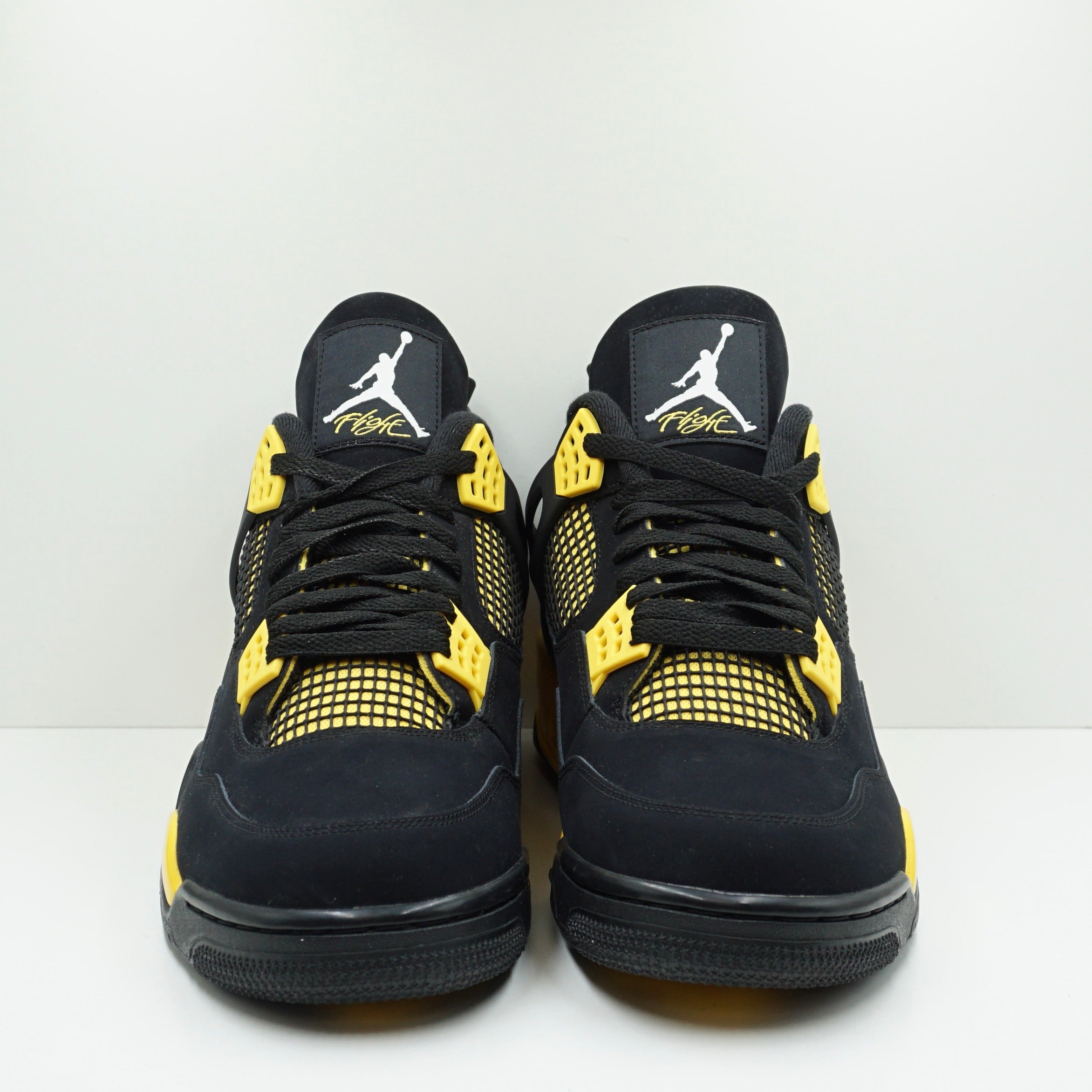 Jordan 4 Retro Thunder (2023)