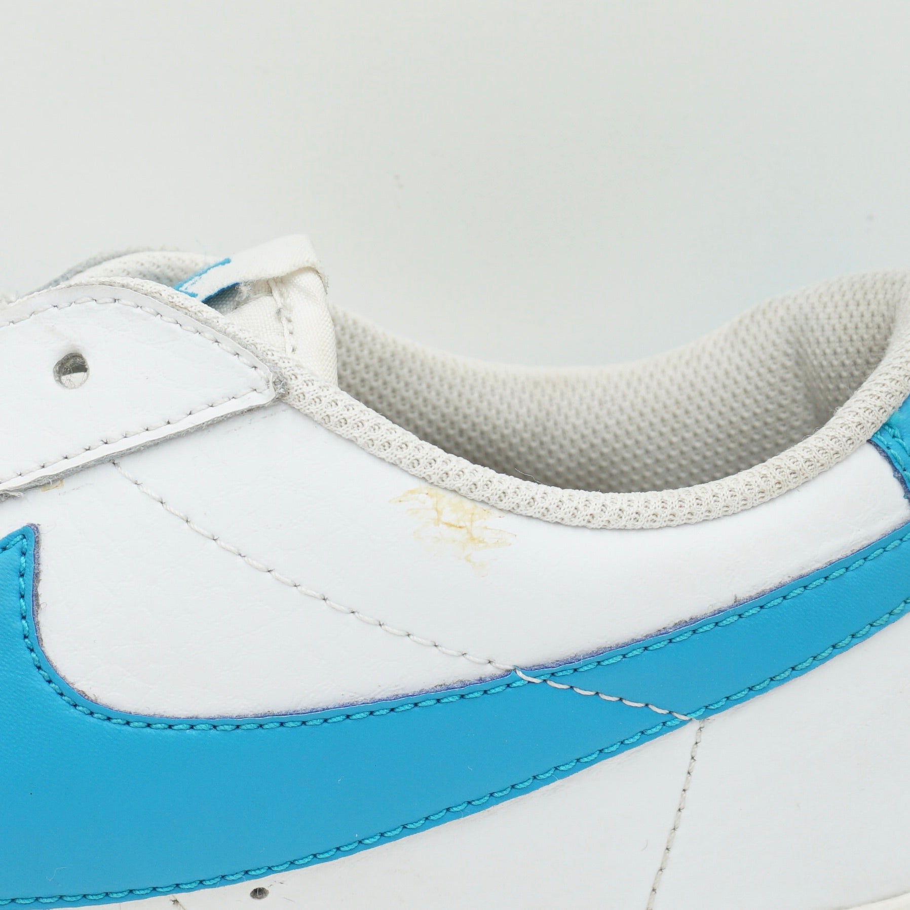 Nike Blazer Low White Laser Blue