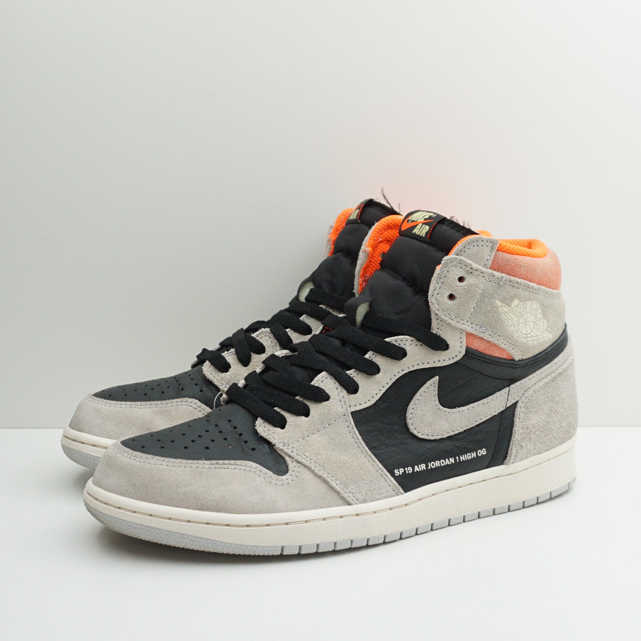 Jordan 1 clearance retro hyper crimson