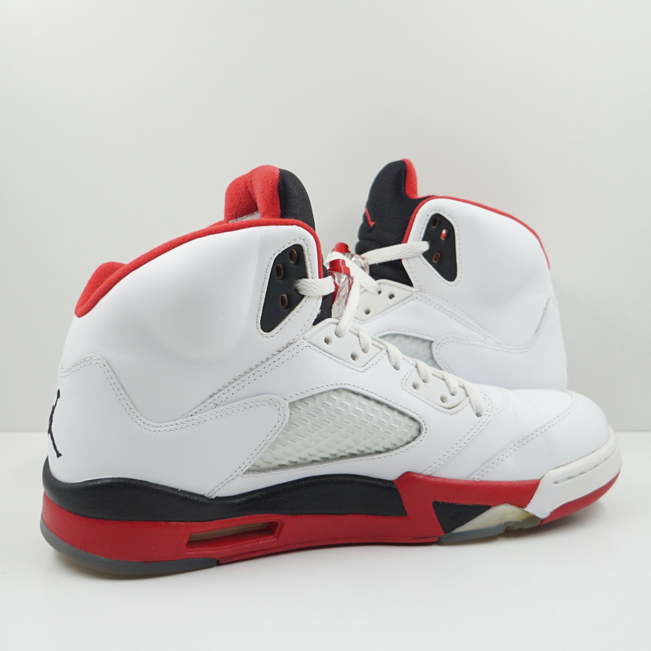 Jordan 5 Retro Fire Red Black Tongue (2013)