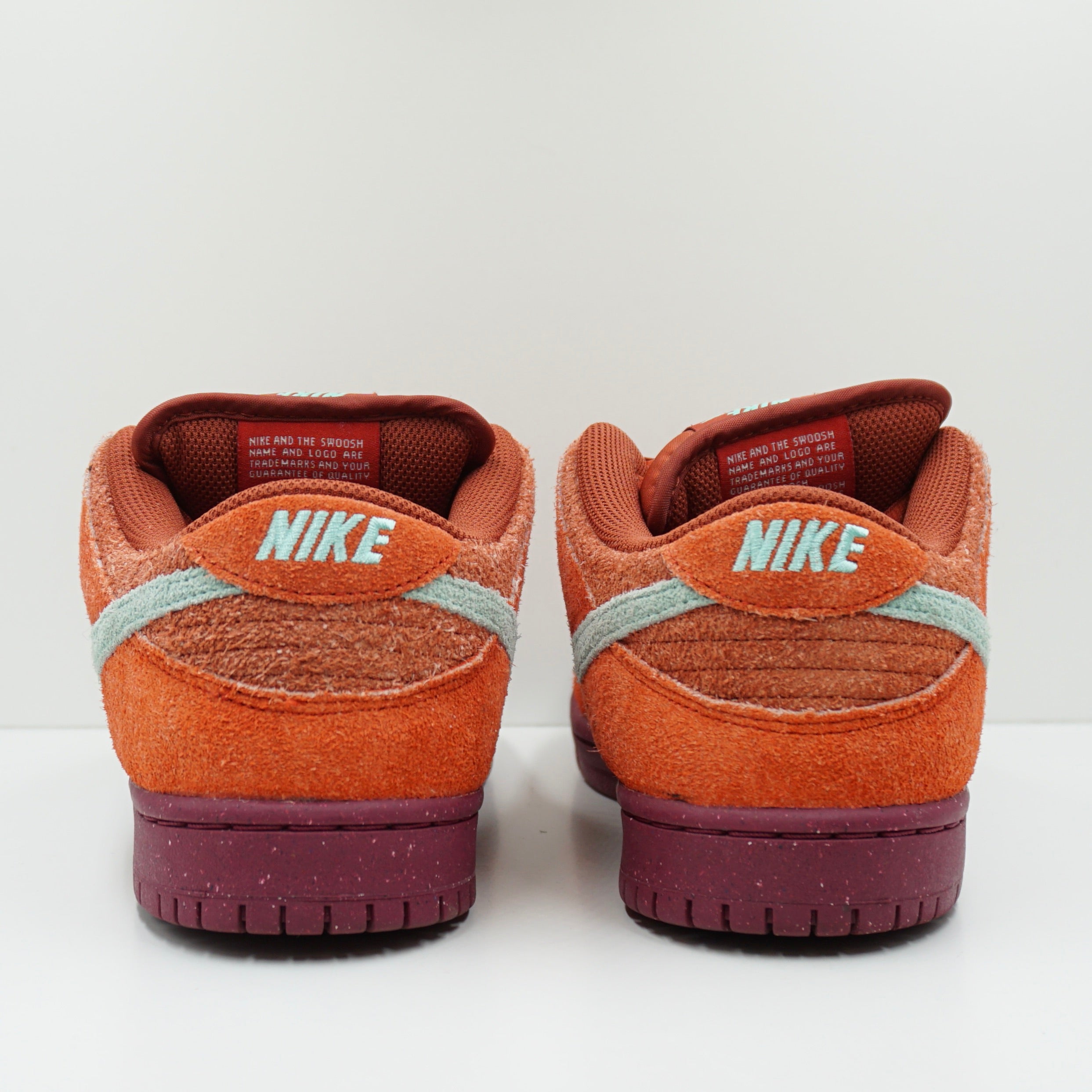 Nike SB Dunk Low Mystic Red Rosewood