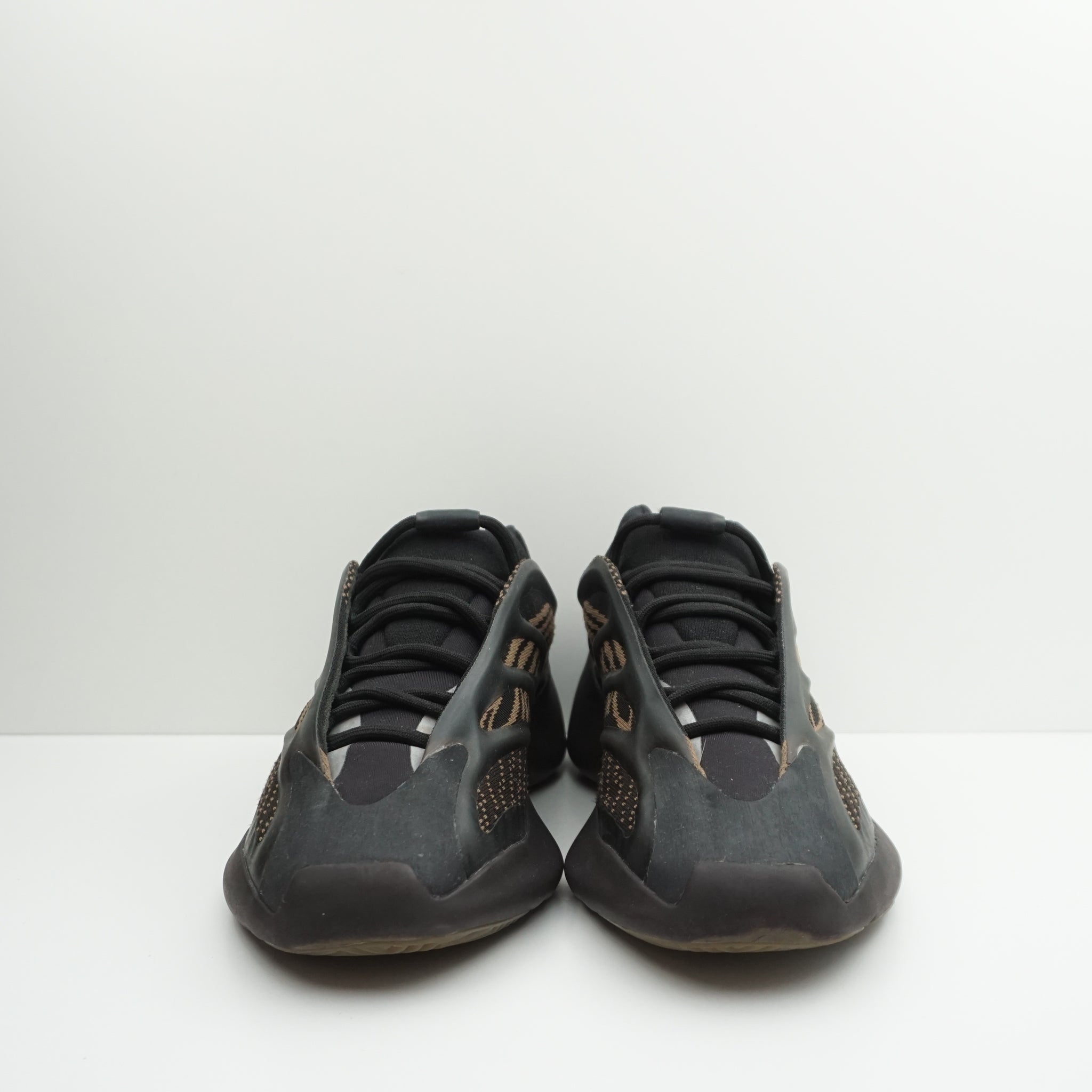 Adidas Yeezy 700 V3 Clay Brown