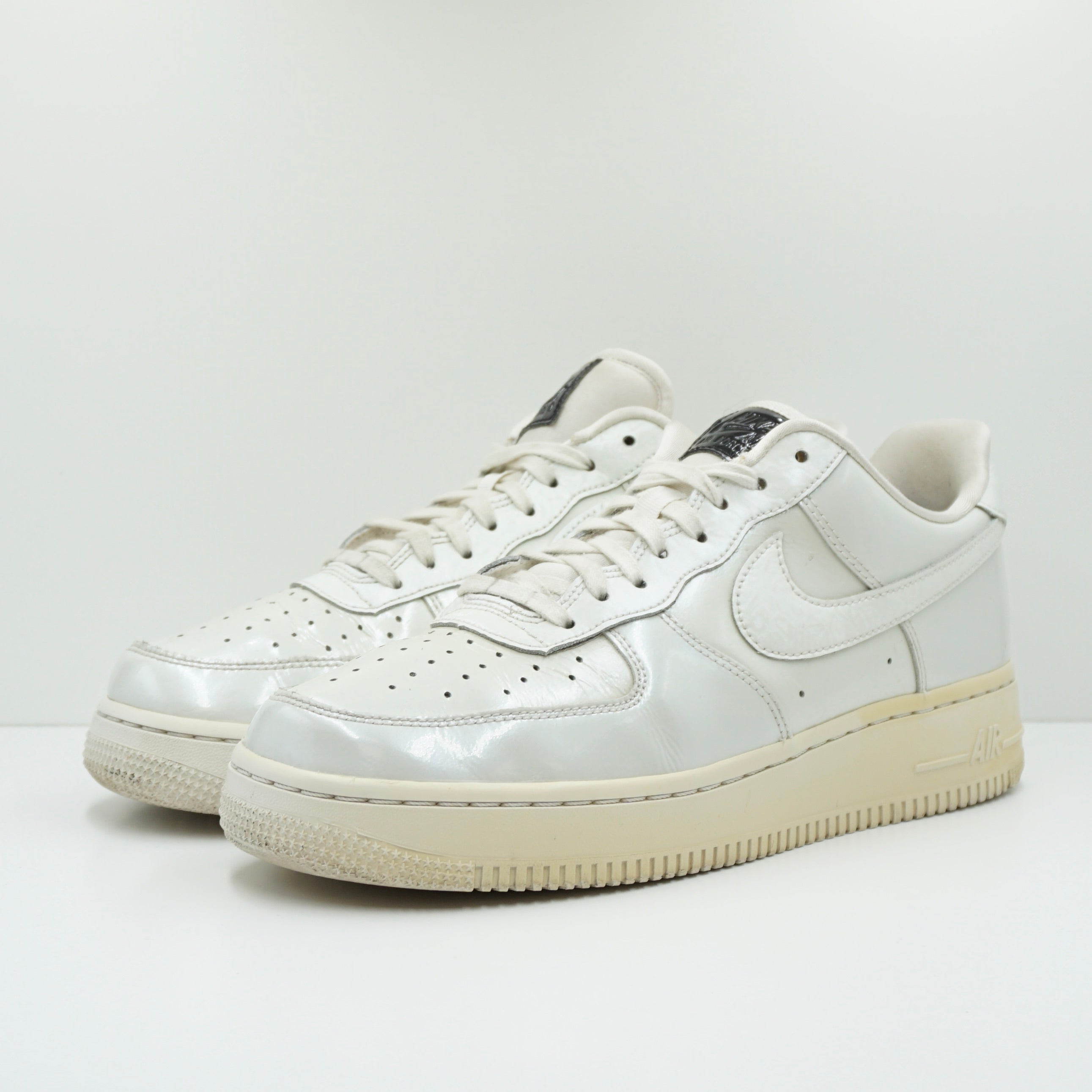 Nike Air Force 1 Luxe (W)
