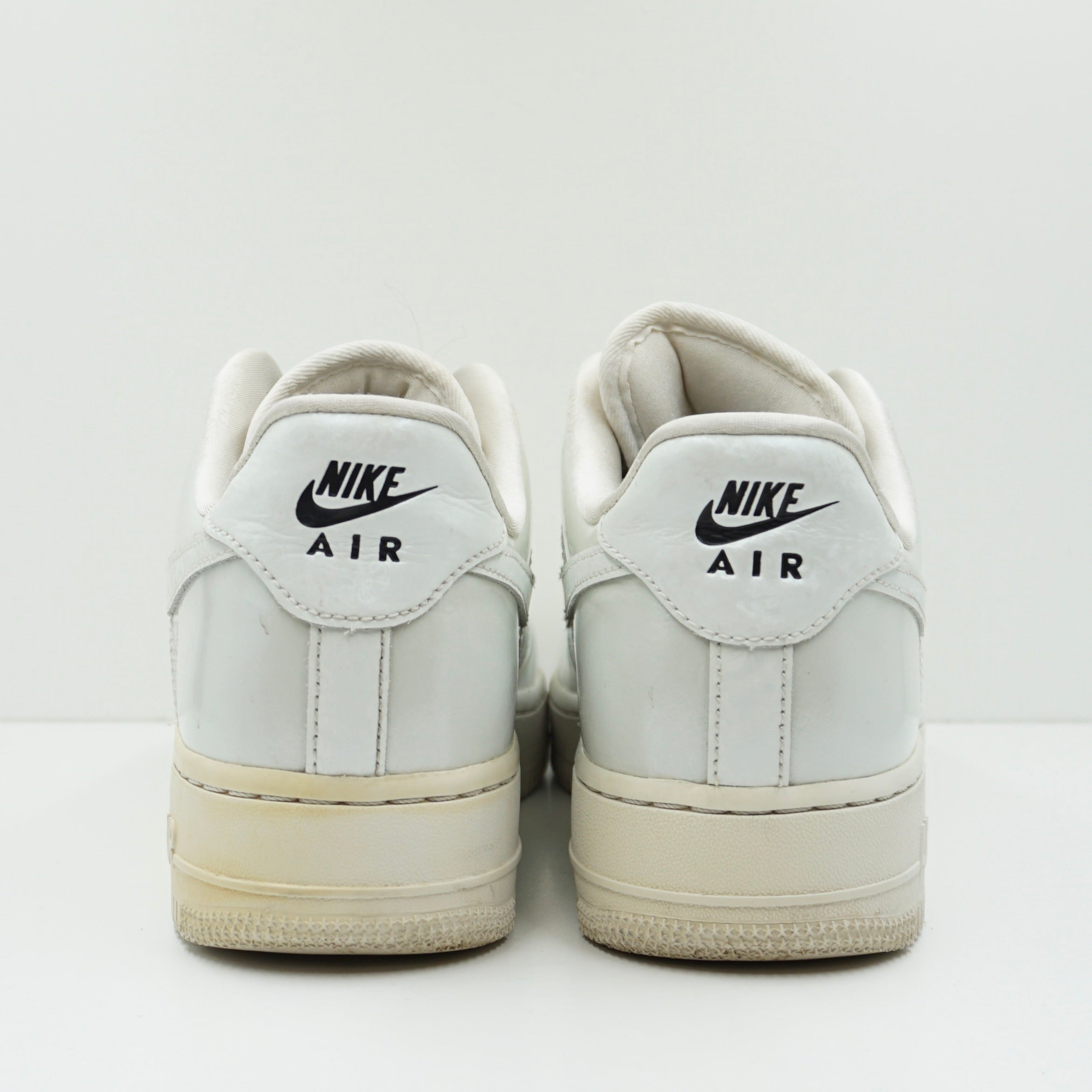 Nike Air Force 1 Luxe (W)