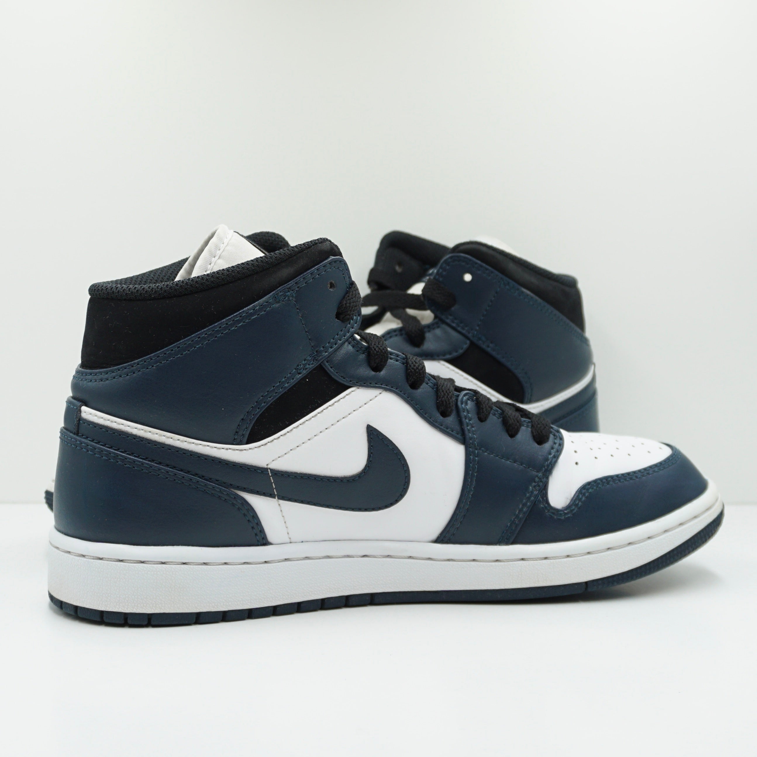 Jordan 1 Mid Armory Navy