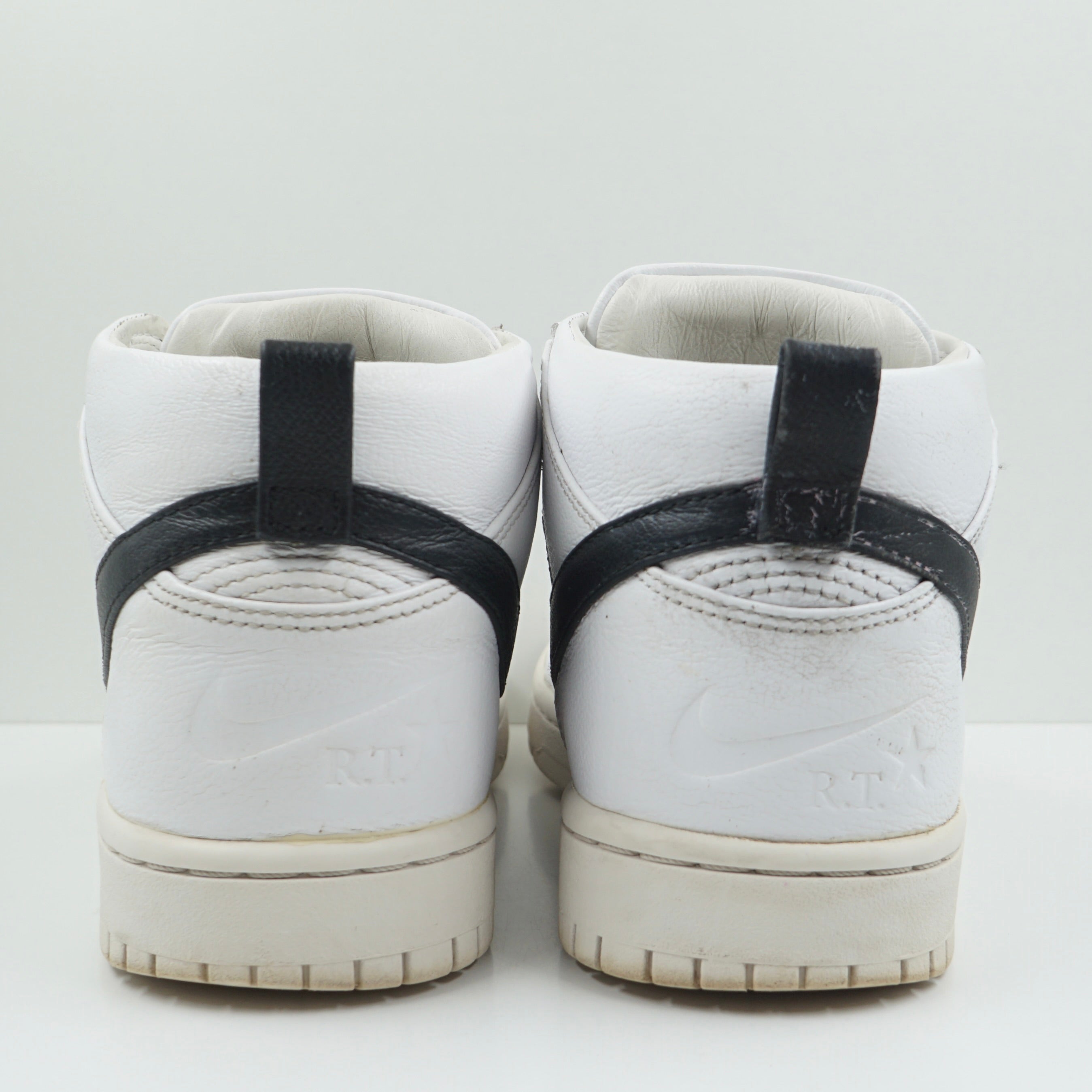Nike Dunk Lux Chukka Riccardo Tisci White Black