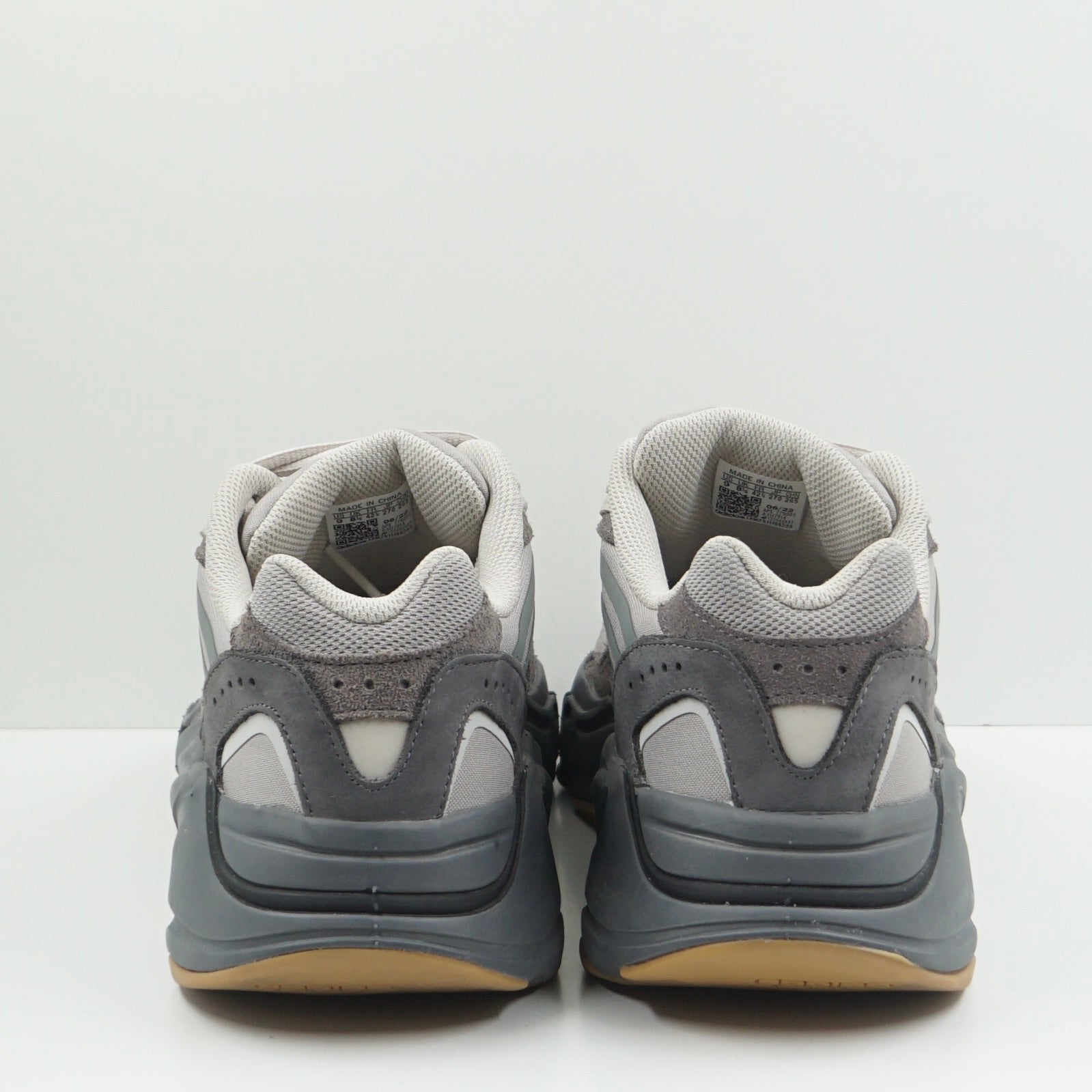 Adidas Yeezy Boost 700 V2 Tephra