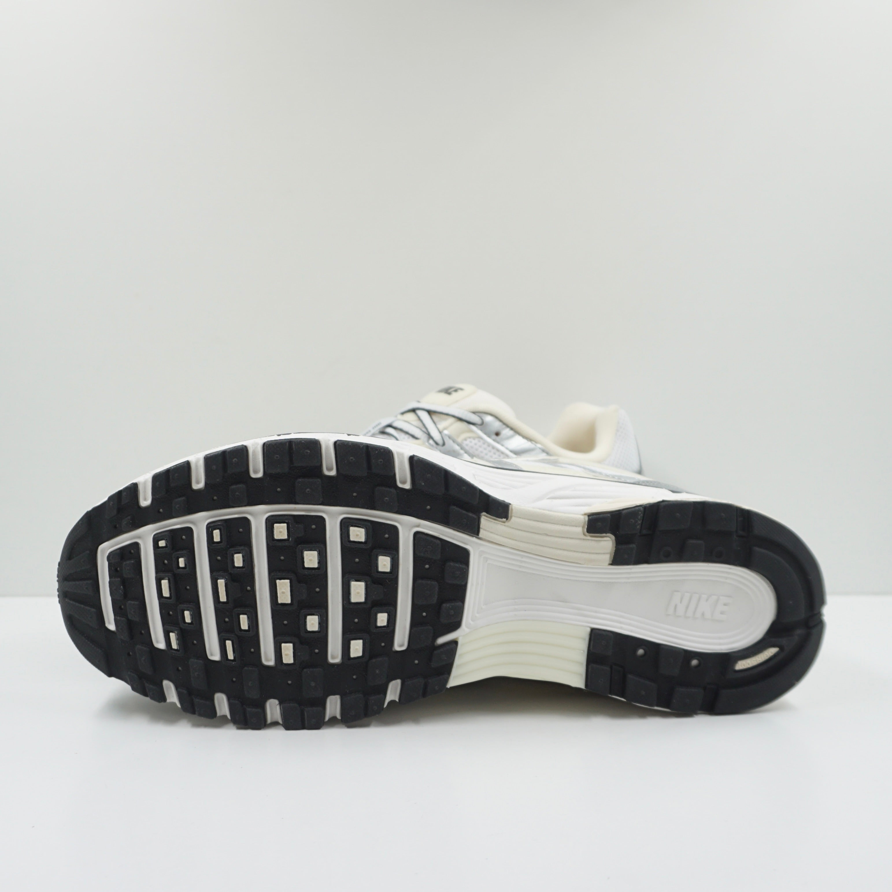 Nike P-6000 Coconut Milk Metallic Silver (W)