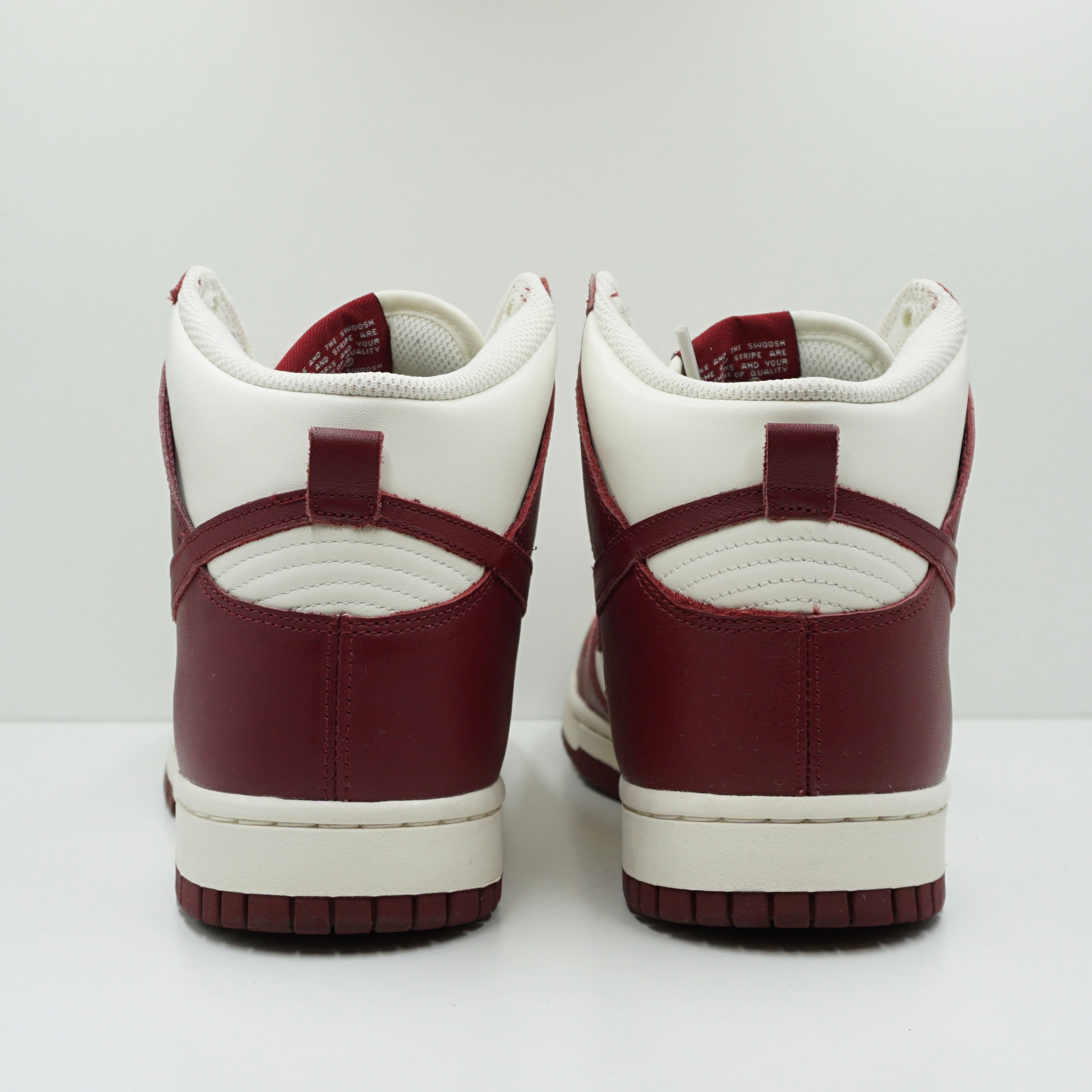 Nike Dunk High Sail Team Red (W)