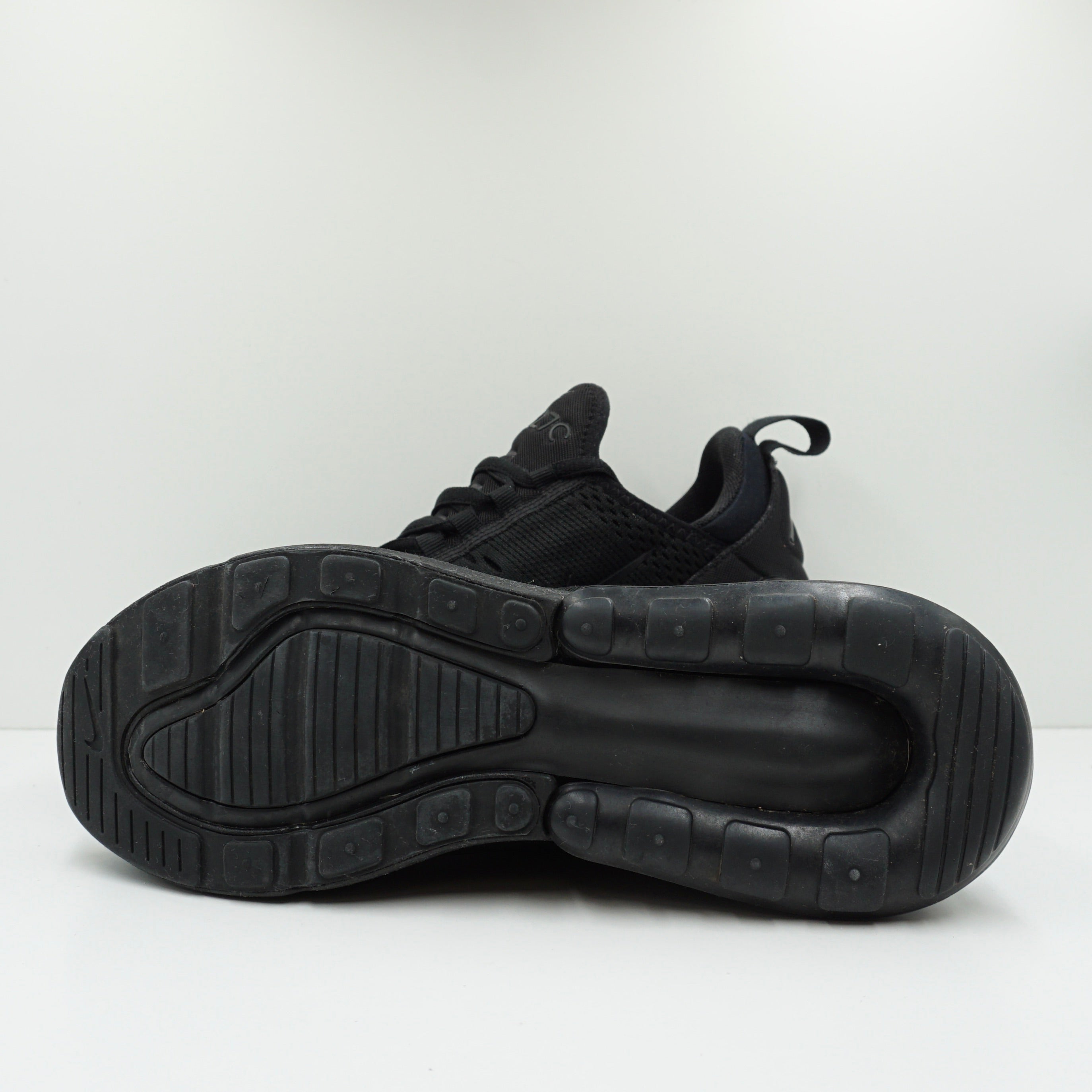 Nike Air Max 270 Triple Black (W)