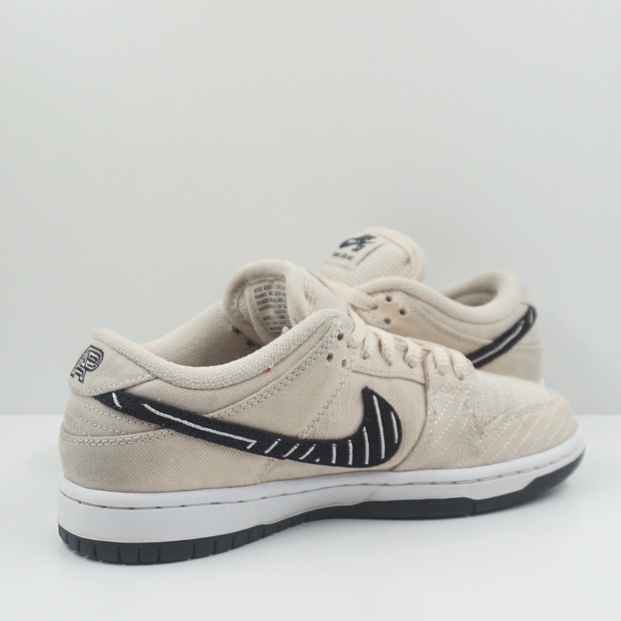 Nike SB Dunk Low Albino & Preto