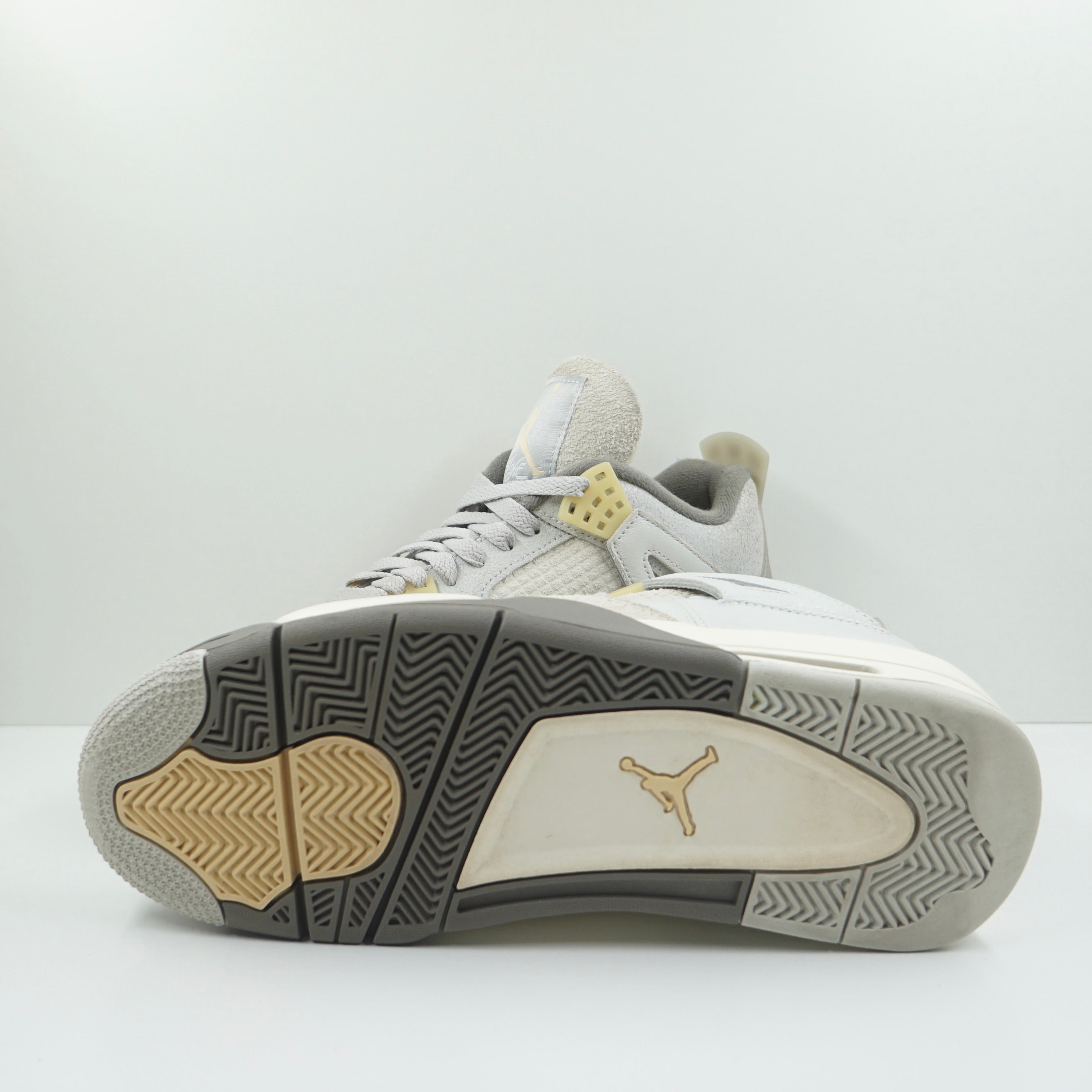 Jordan 4 Retro SE Craft Photon Dust