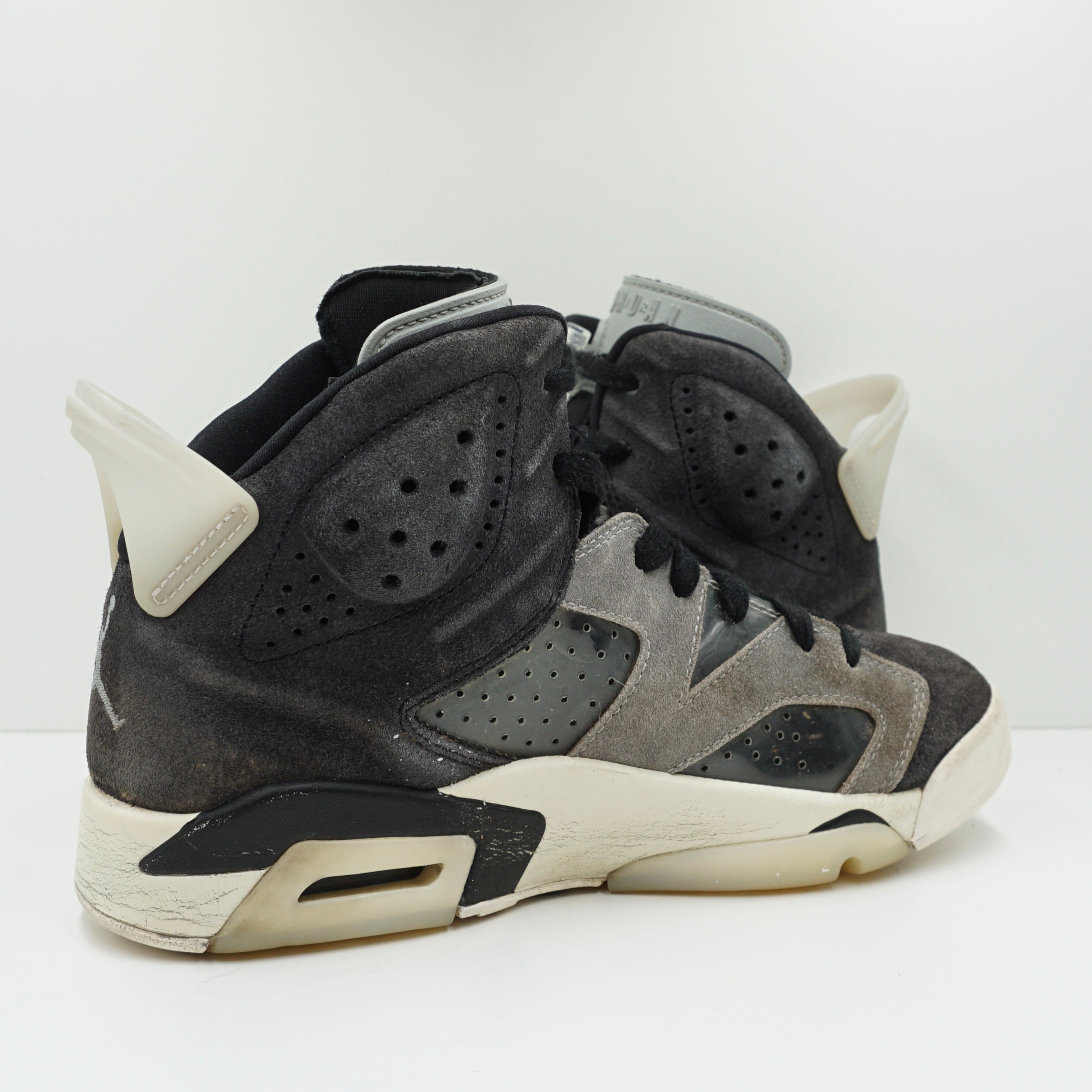 Jordan 6 Retro Tech Chrome (W)