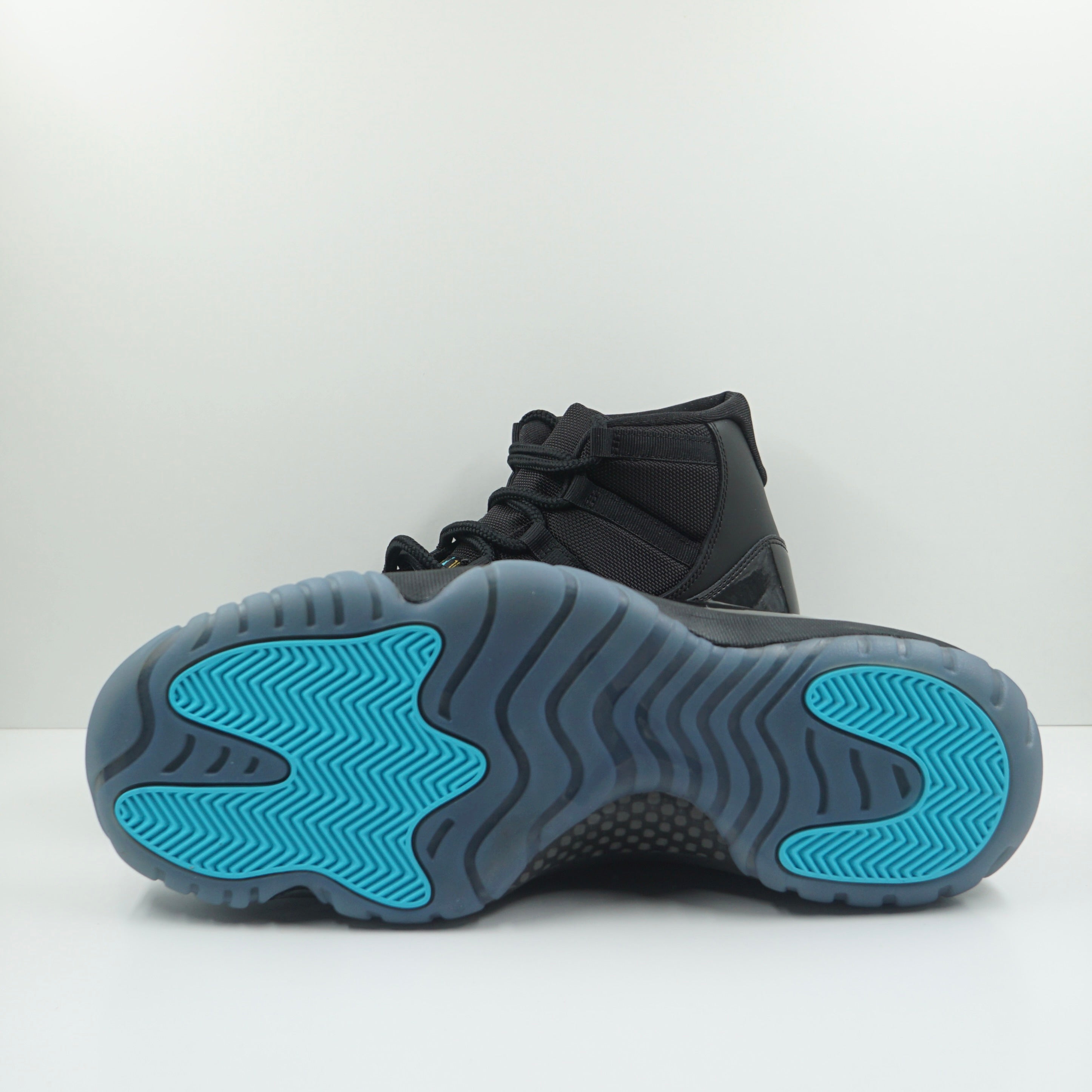 Jordan 11 Retro Gamma Blue (2025)