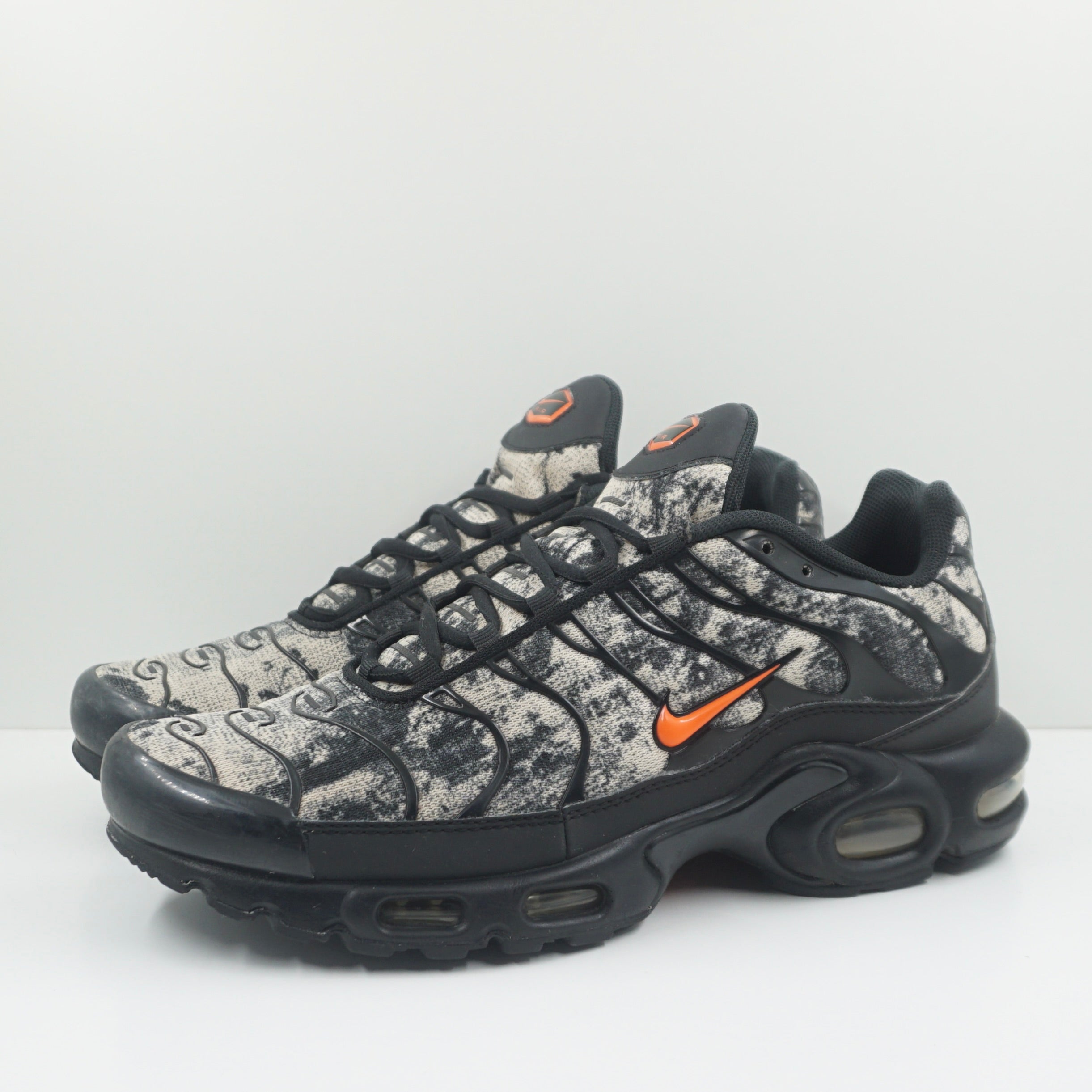 Nike Air Max Plus Camo Black Safety Orange