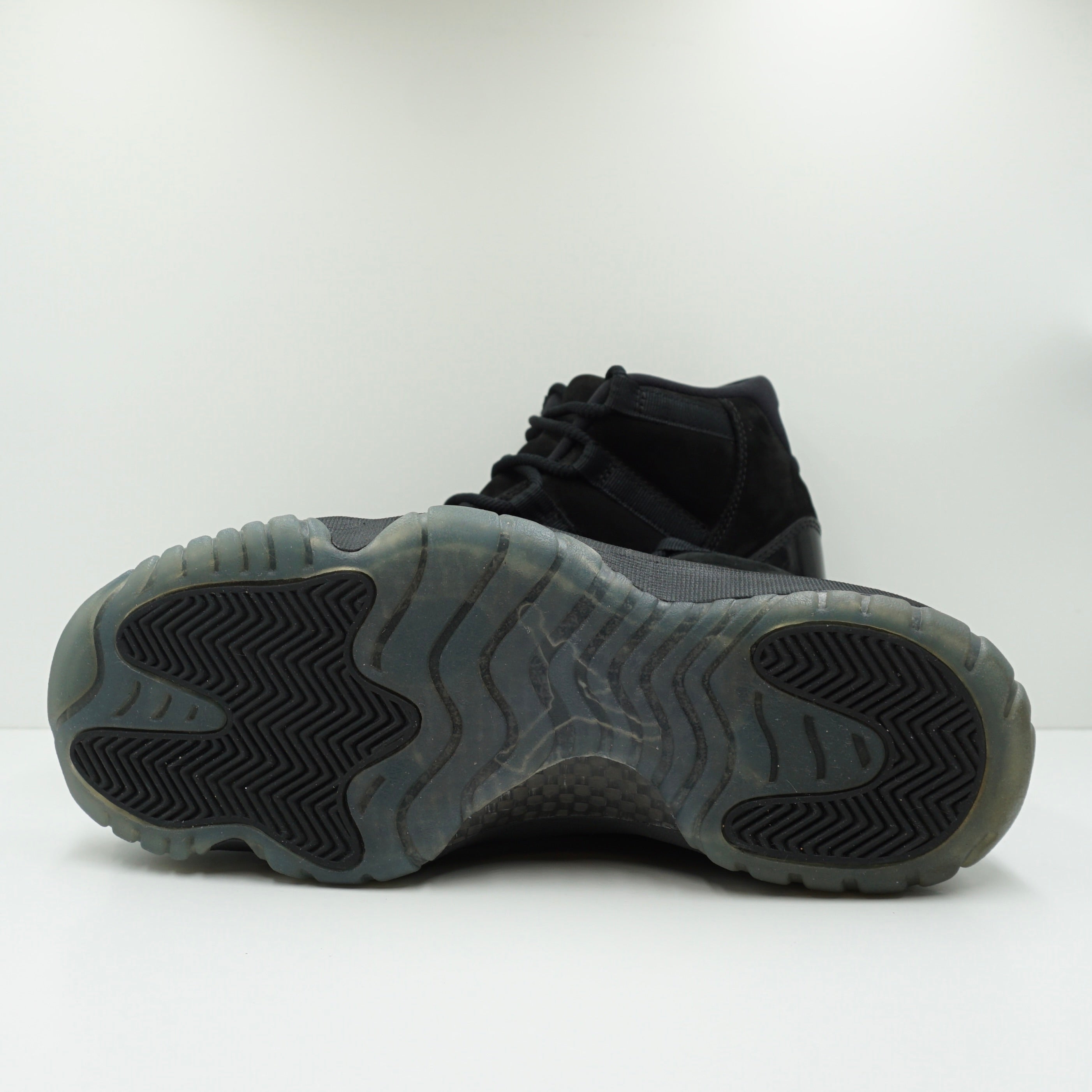 Jordan 11 Retro Cap and Gown