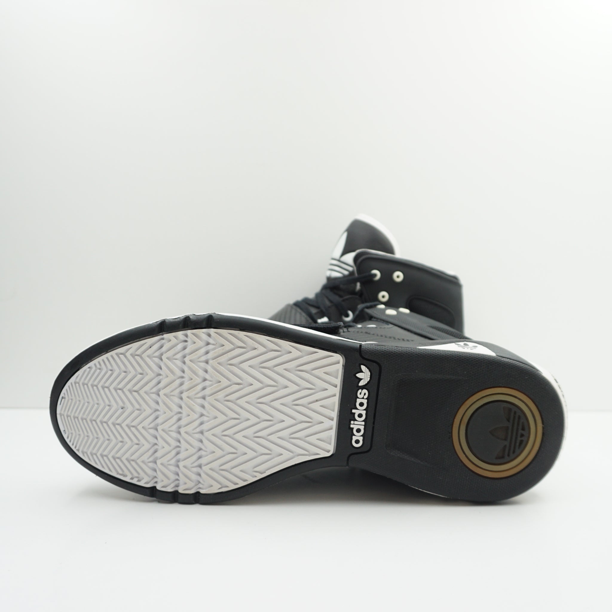 Adidas Roundhouse Mid Black White