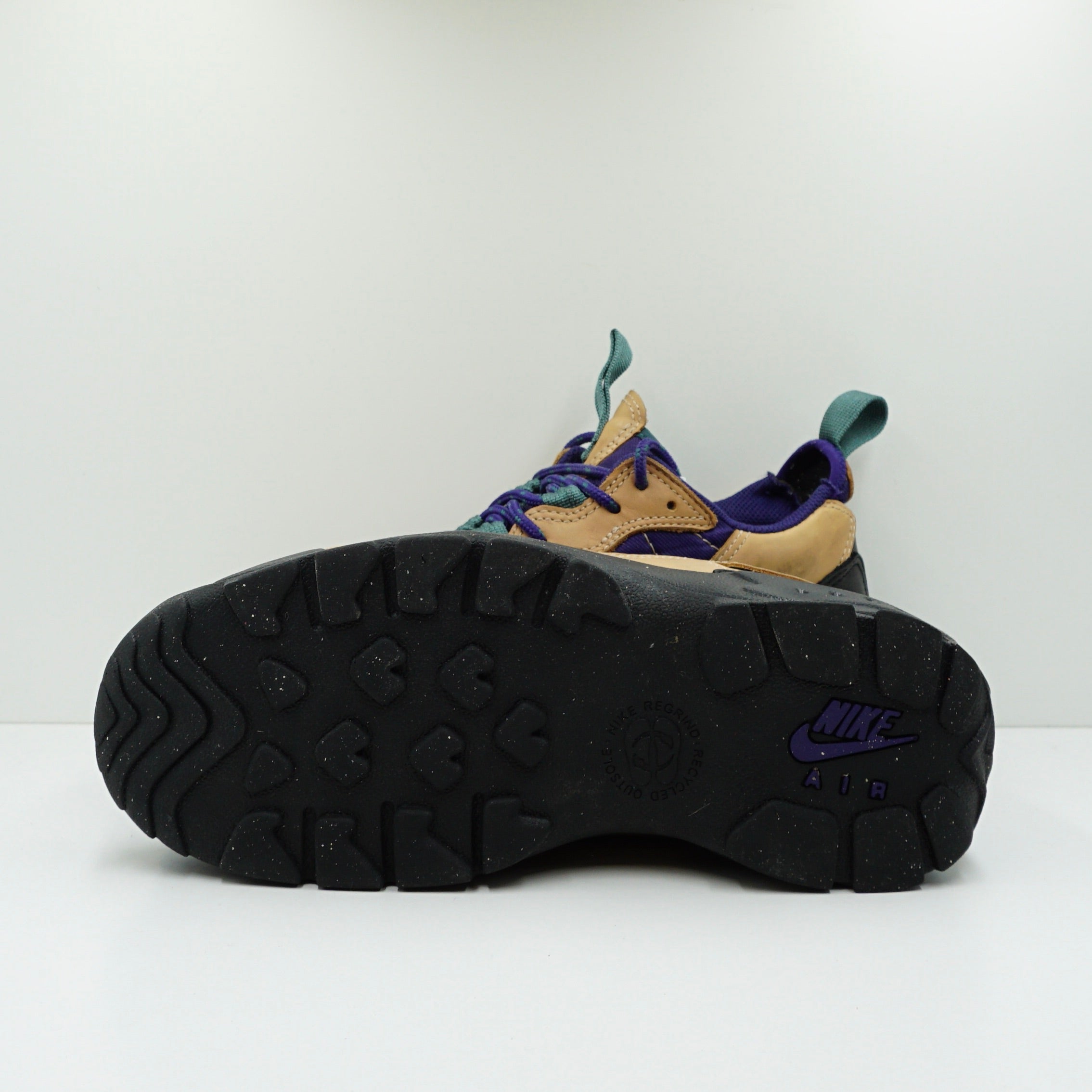 Nike ACG Air Mada Low Vachetta Tan Night Blue