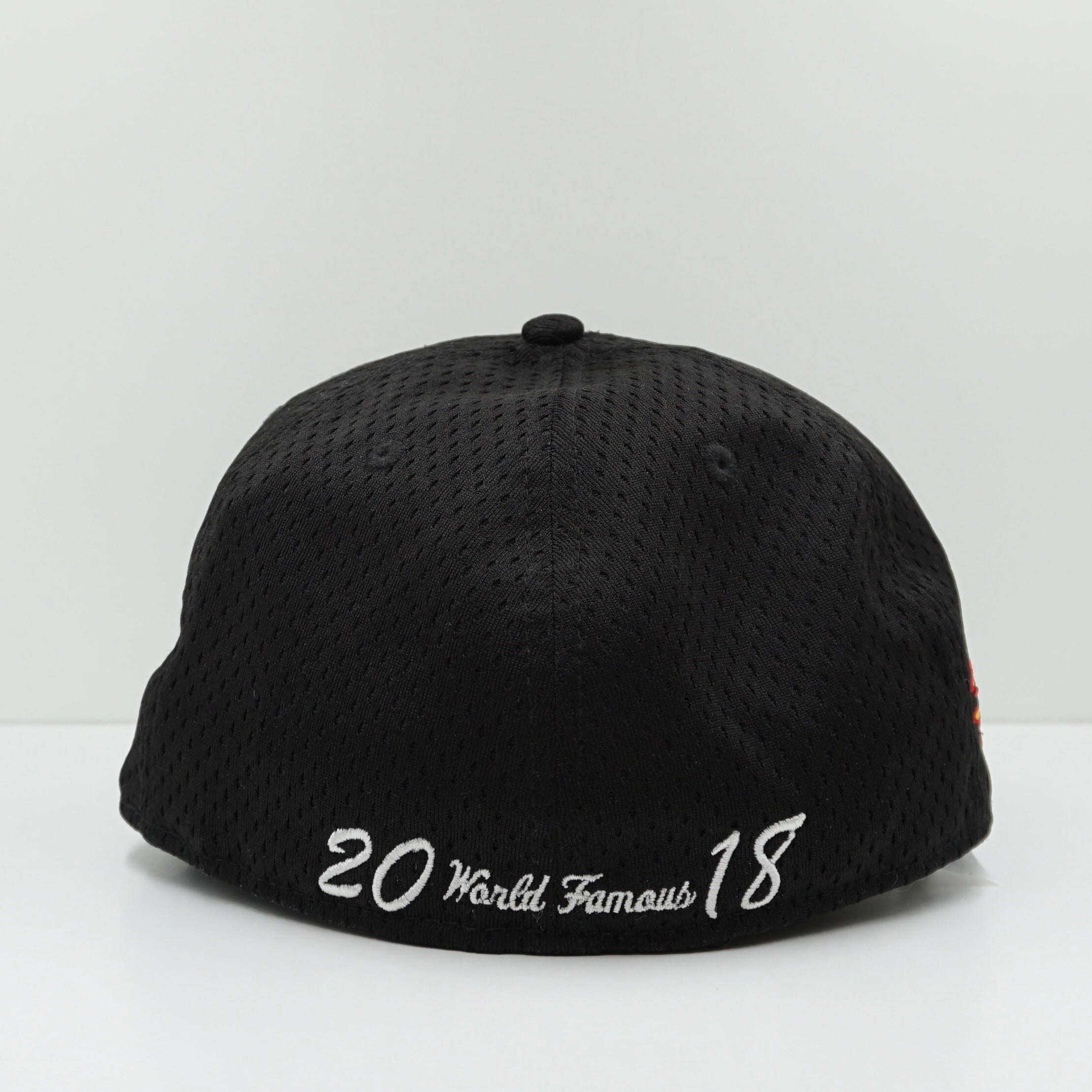 New Era x Supreme SS18 Mesh Box Logo Fitted Cap