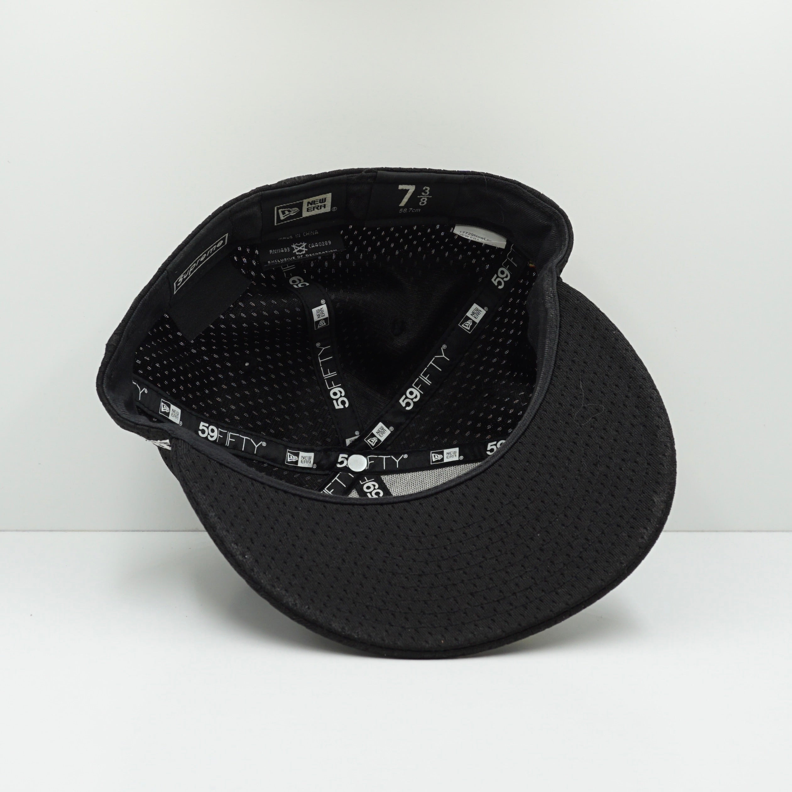 New Era x Supreme SS18 Mesh Box Logo Fitted Cap