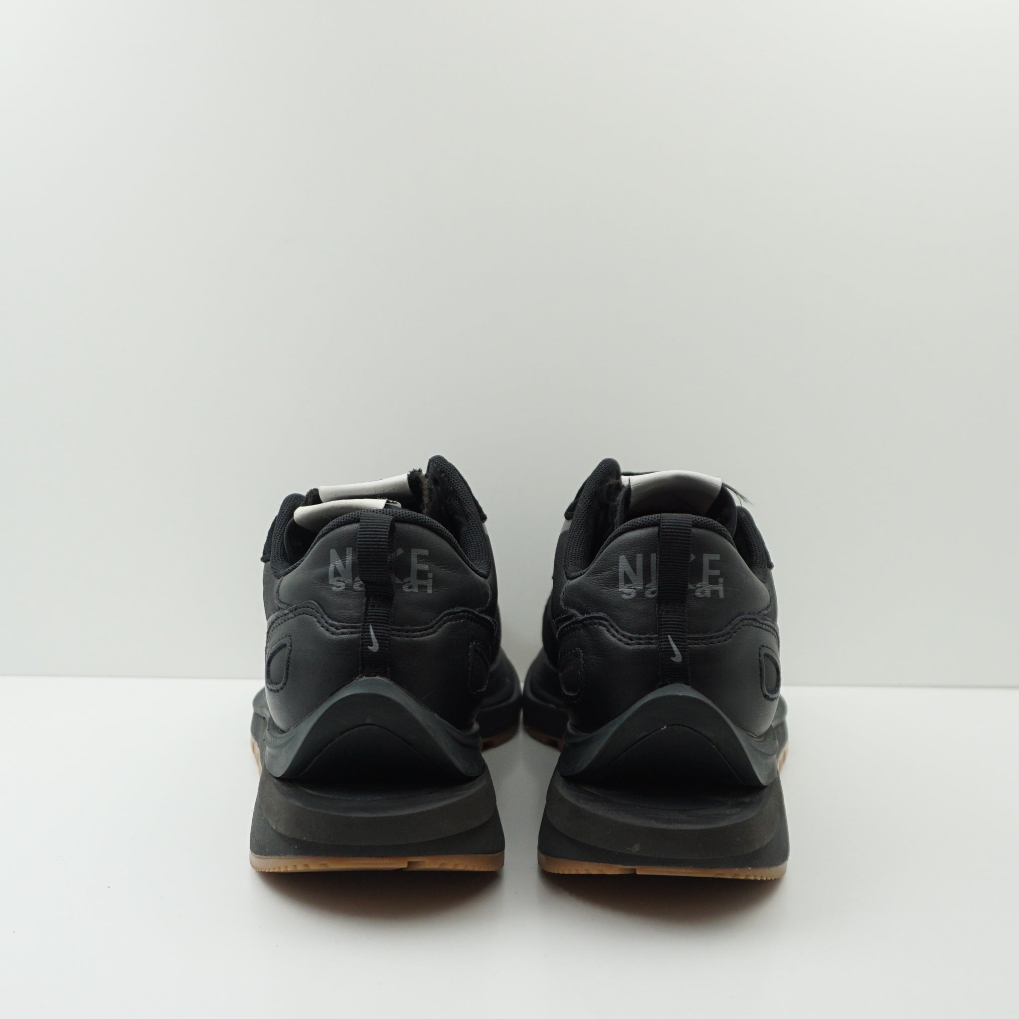 Nike Vaporwaffle Sacai Black Gum