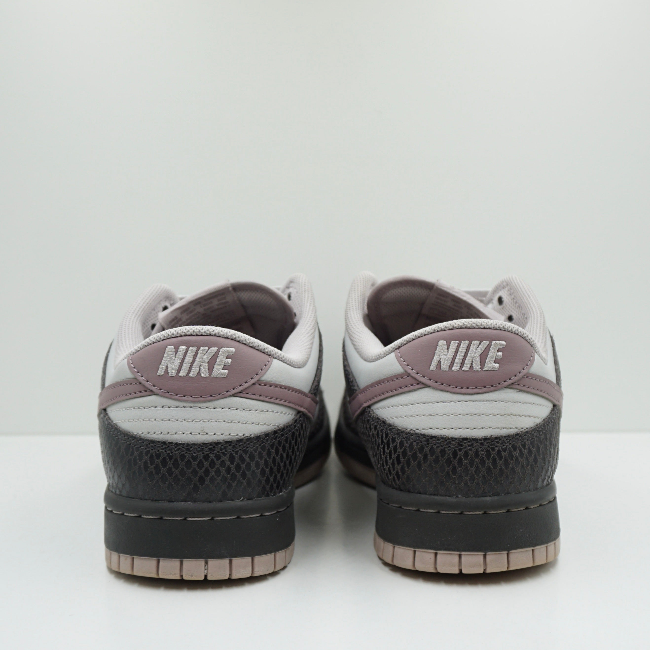 Nike Dunk Low Medium Ash Violet Snakeskin