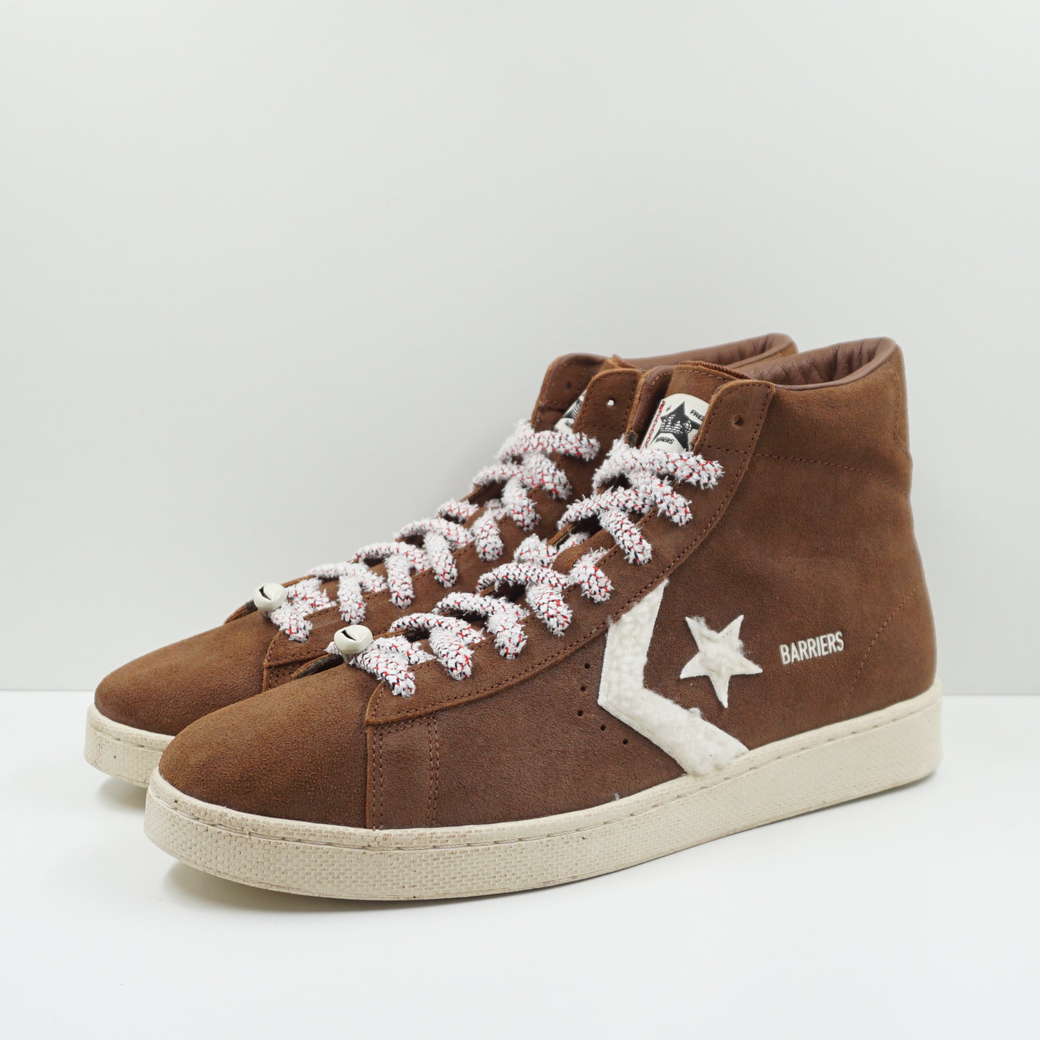 Converse Pro Leather Barriers Worldwide