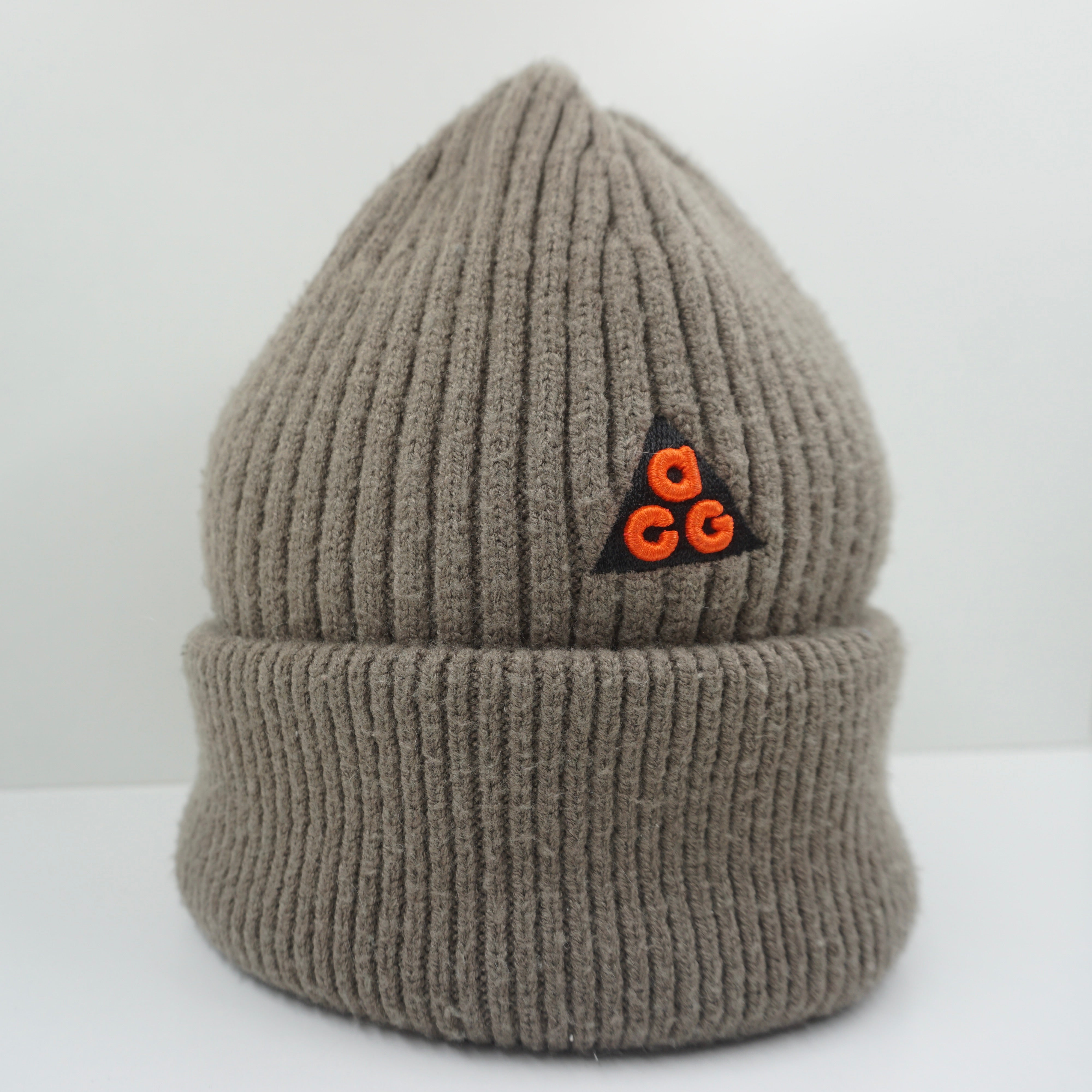 Nike ACG Cuffed Beanie Olive Grey Team Orange