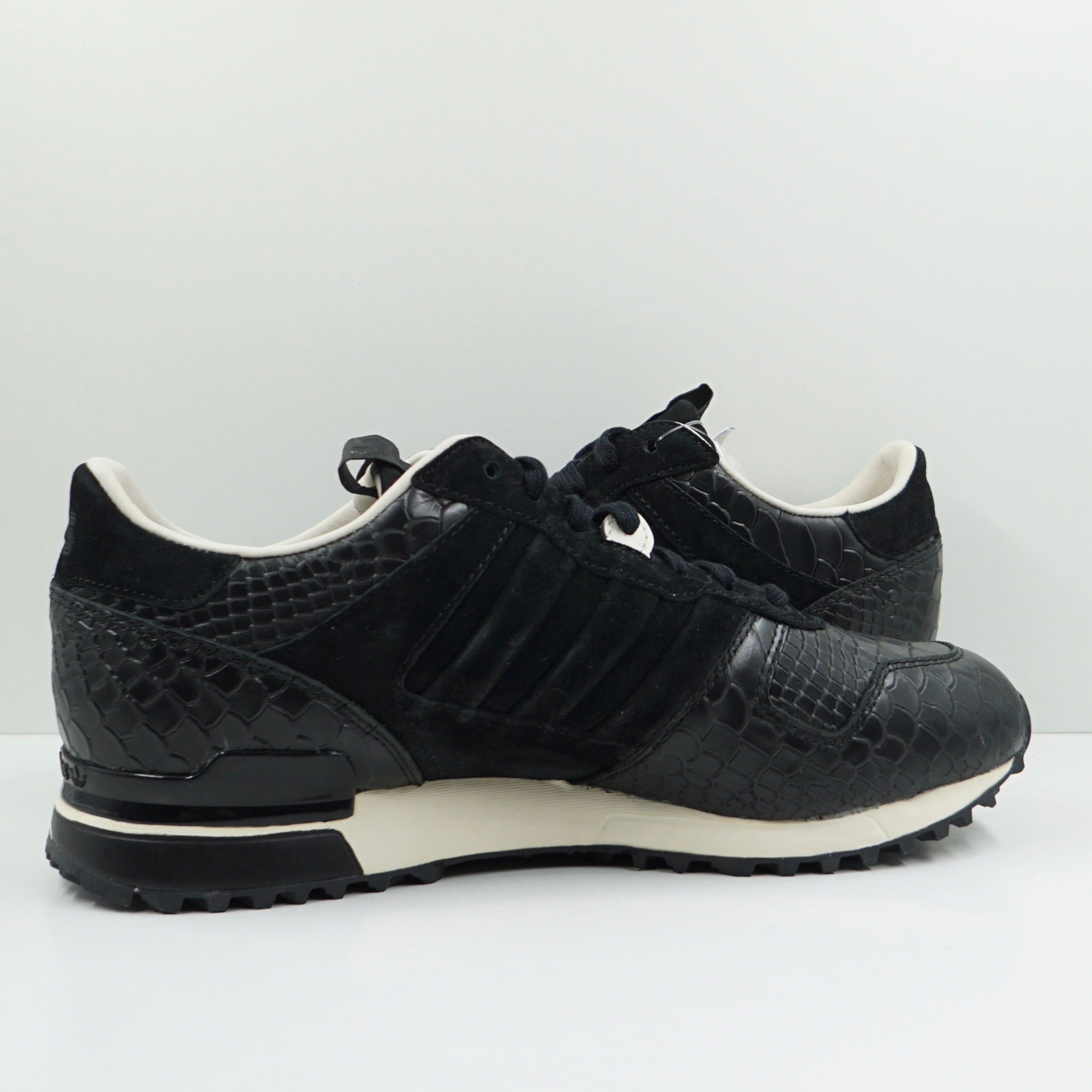 Adidas Consortium x Sneakersnstuff ZX 700 (W)