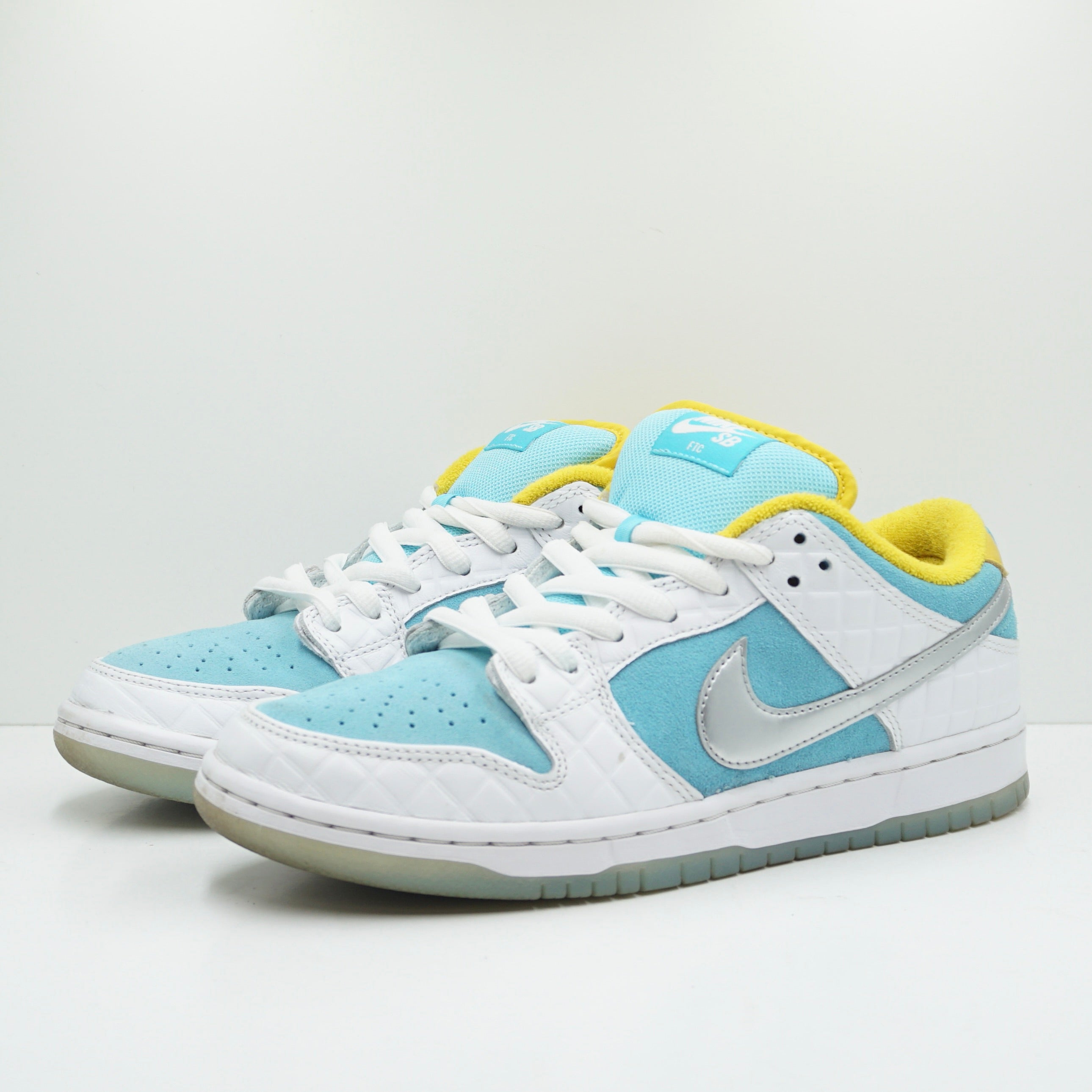 Nike SB Dunk Low Pro FTC Lagoon Pulse