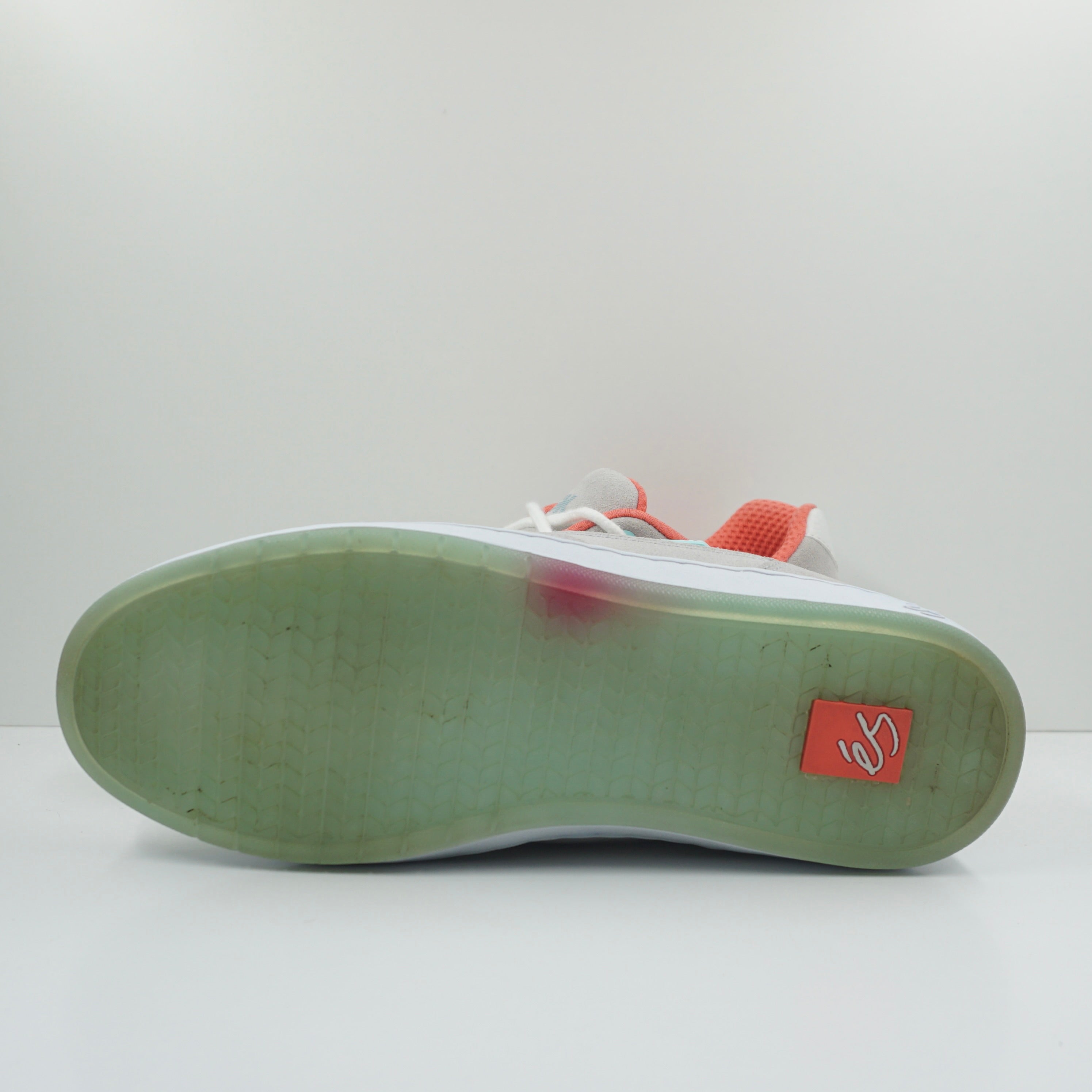 Es x DGK Accel Slim Grey