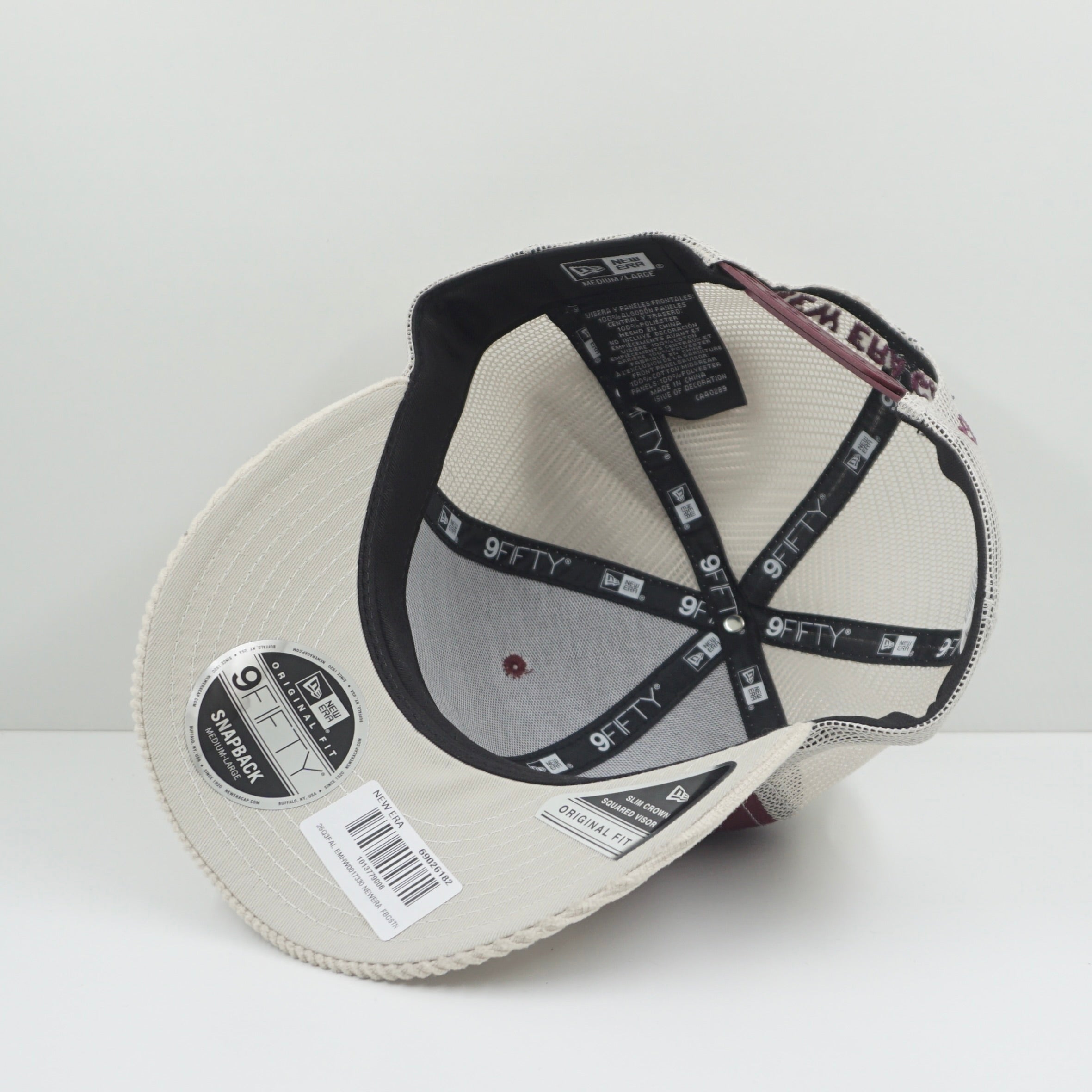 New Era The Buck & Bruin Bordeaux Manchester Adustable Cap