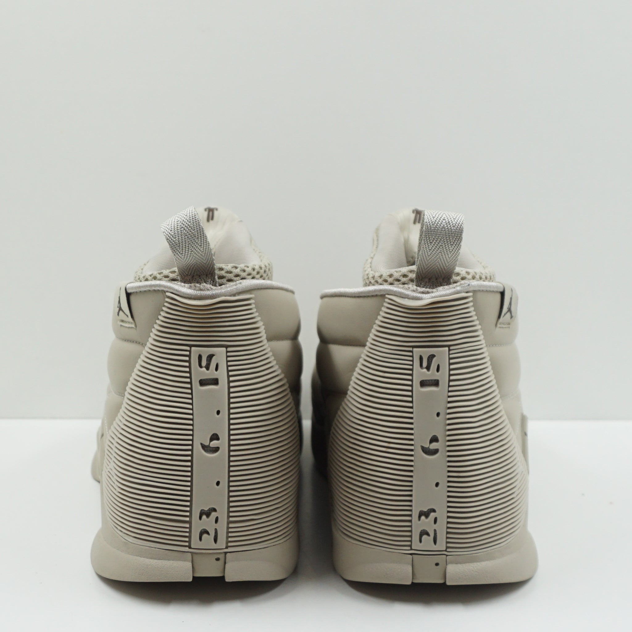 Jordan 15 Retro Billie Eillish (W)