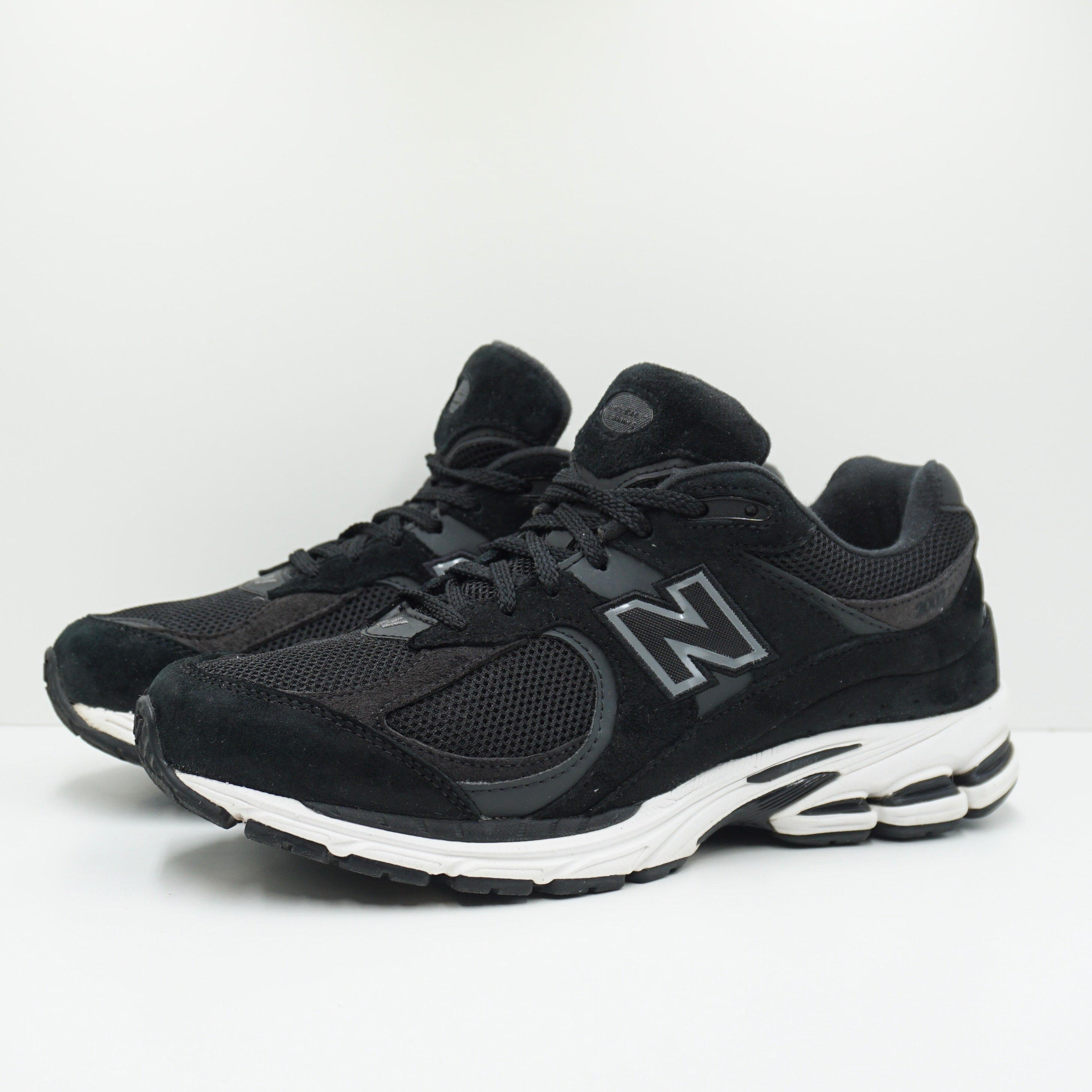 New Balance 2002R Black Gunmetal