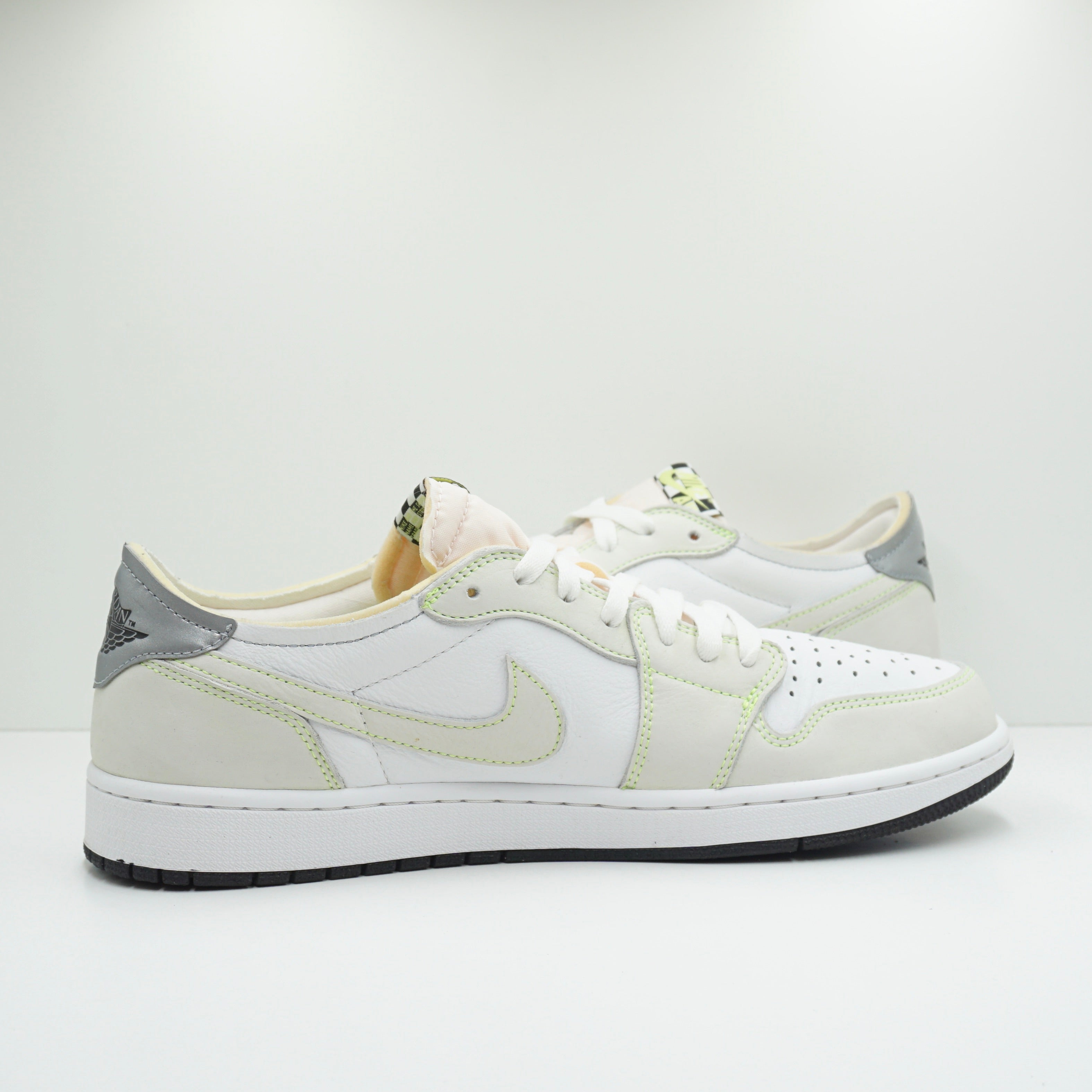 Jordan 1 Retro Low White Ghost Green Black