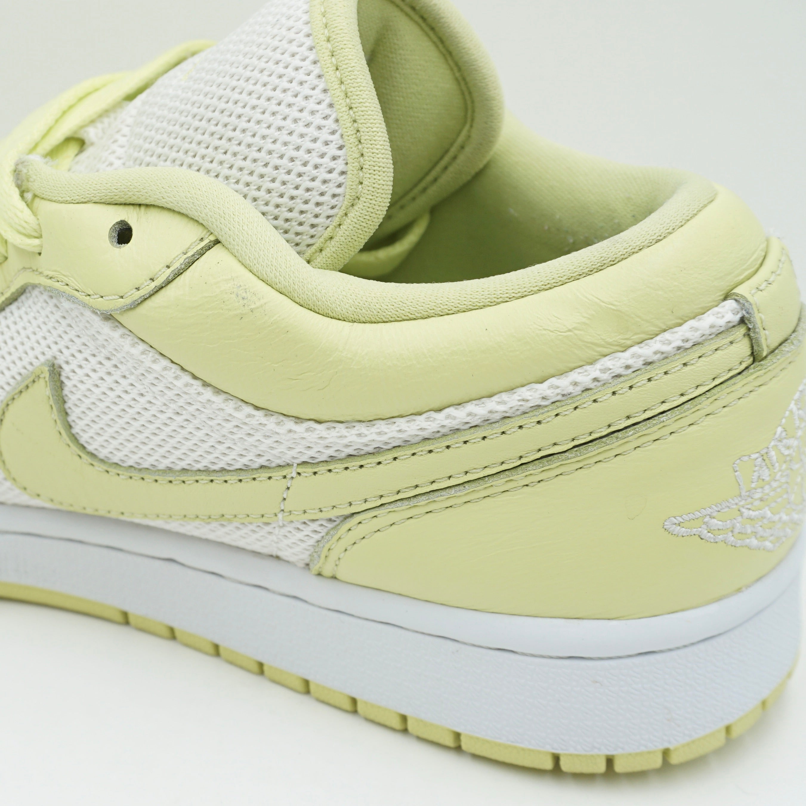 Jordan 1 Low Limelight (W)
