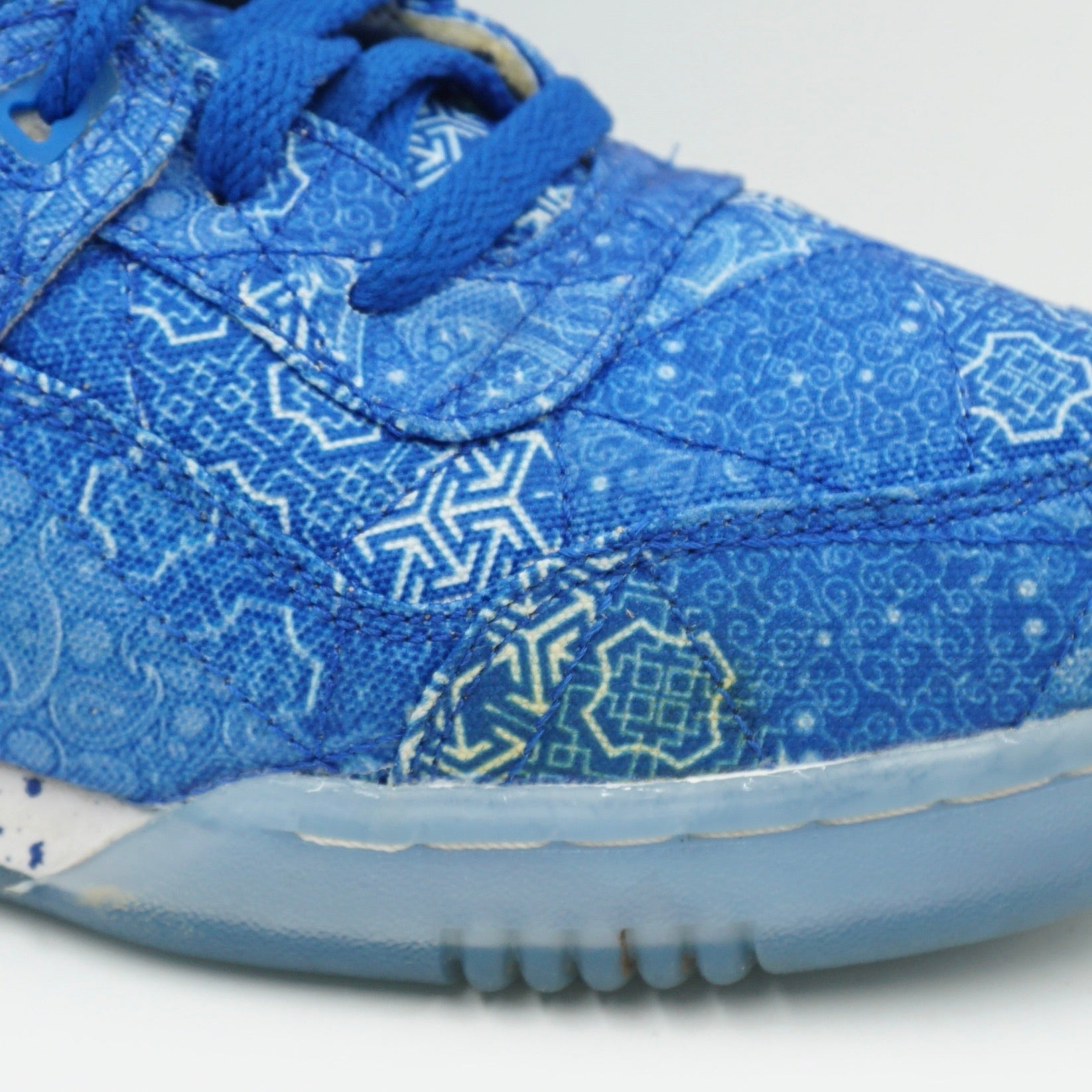 Reebok Limited Edt x Workout Lo Plus Peace and Harmony