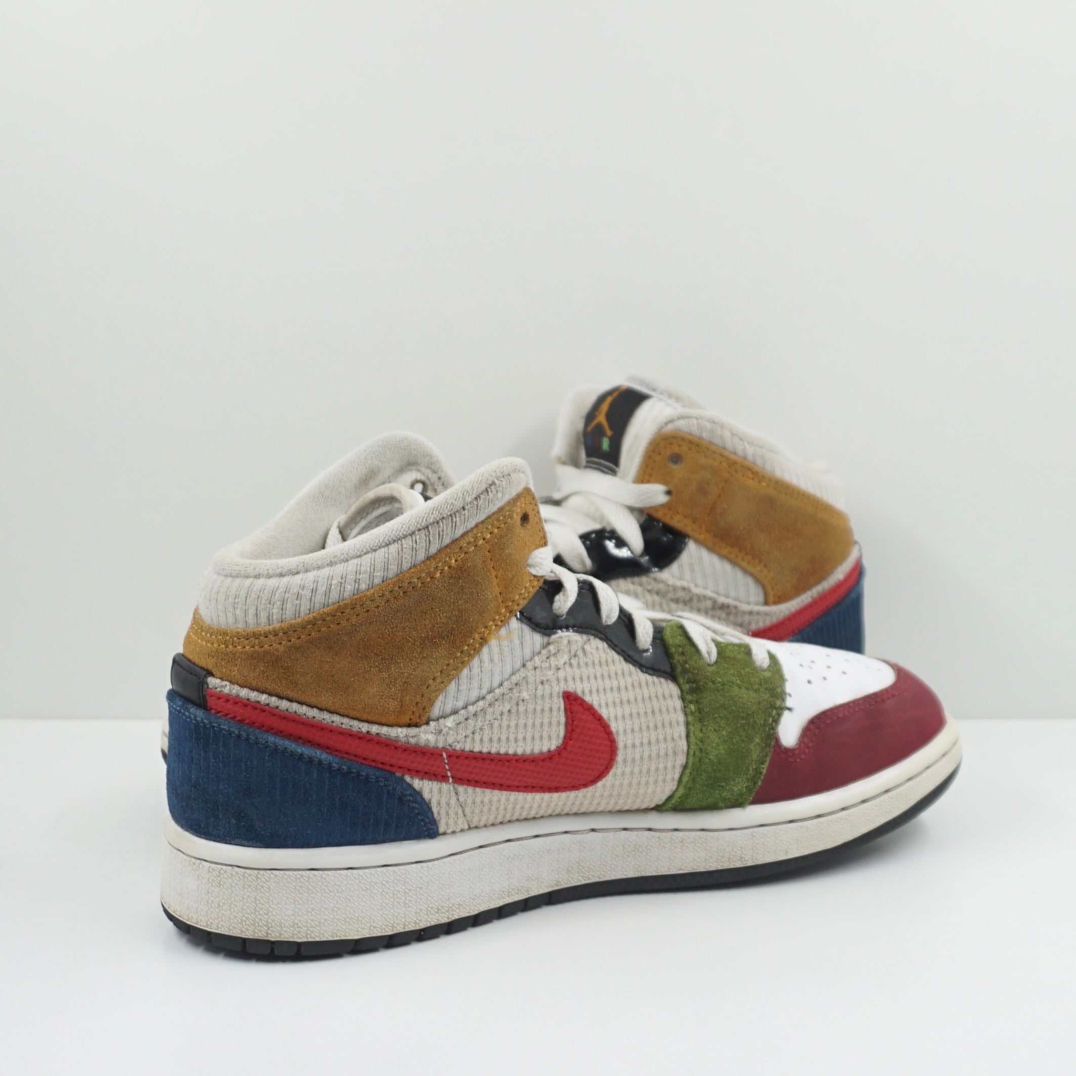 Jordan 1 Mid SE Messy Room (GS)